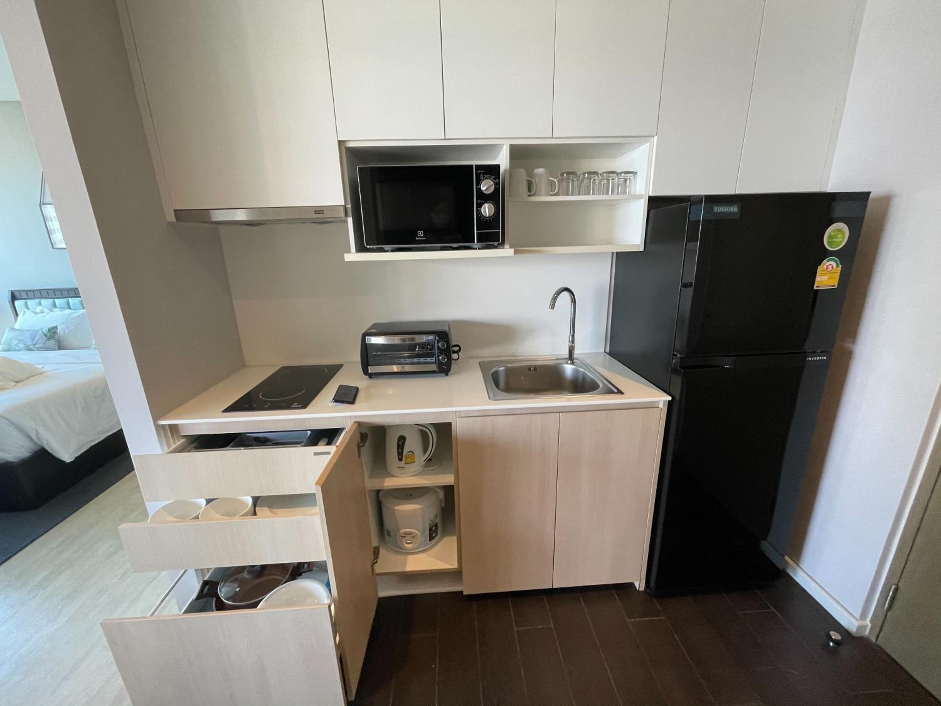 Two-Bedroom Suite - Photo 2