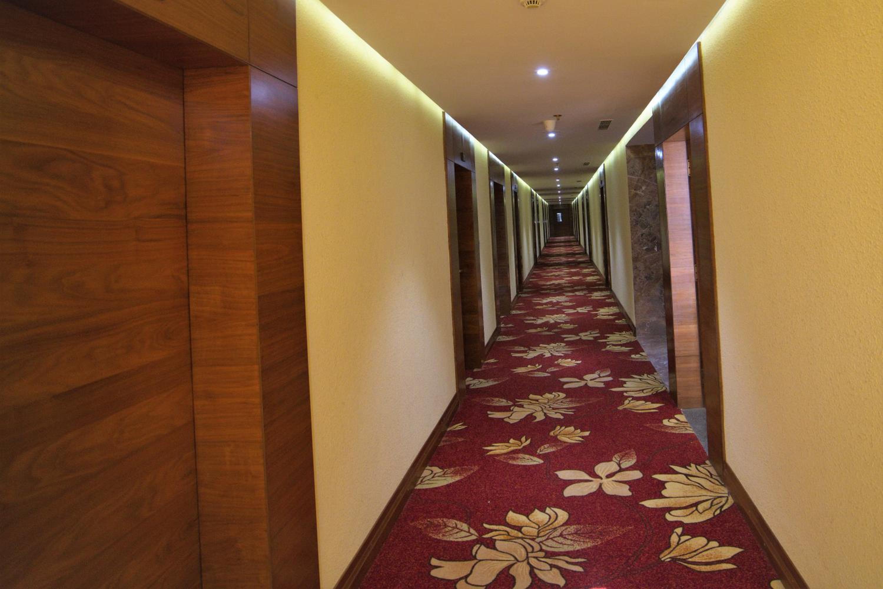 Premier King Room - Photo 5