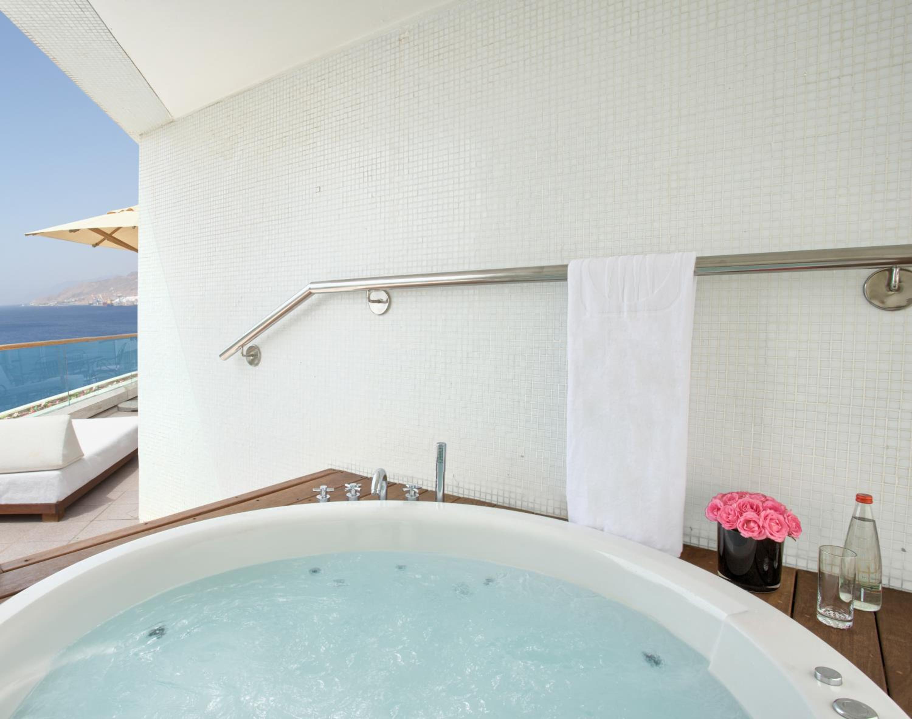 Double Royal Suite - Photo 2