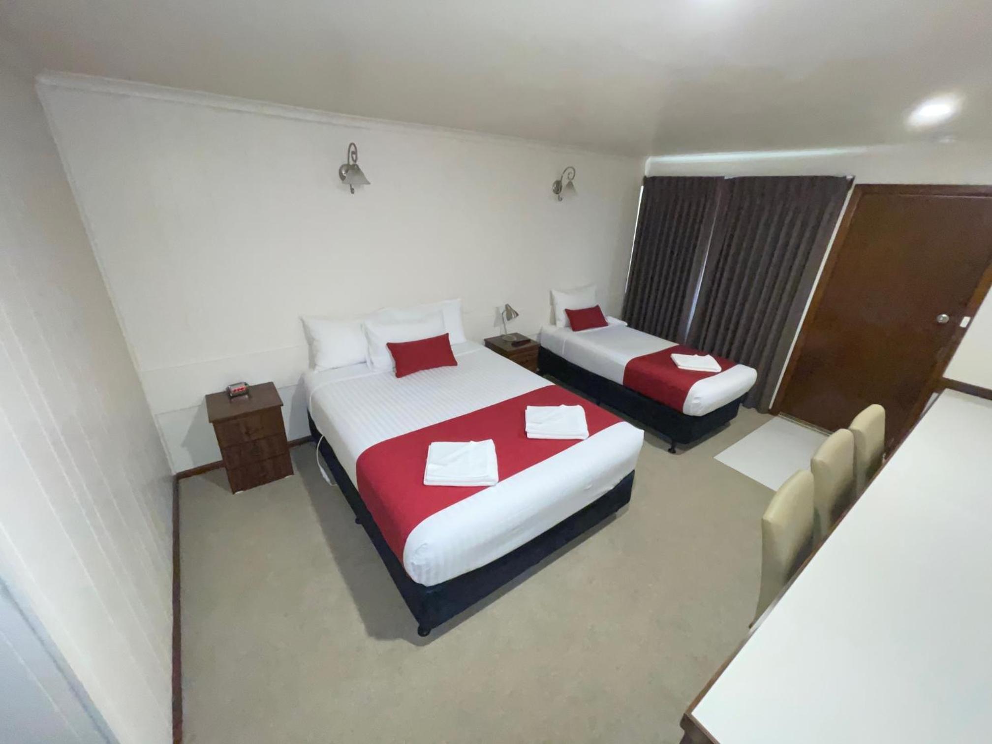 Budget Twin Room - Photo 1