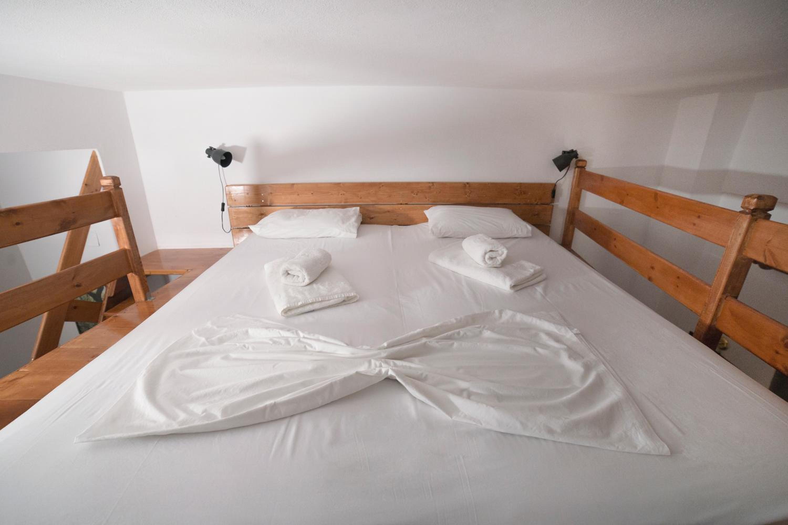 Quadruple Room - Photo 10
