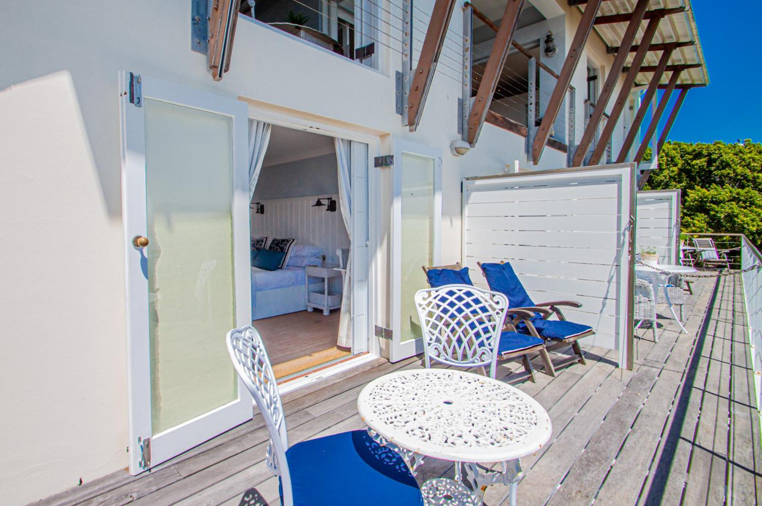 Luxury King Room with Sea View  photo 2