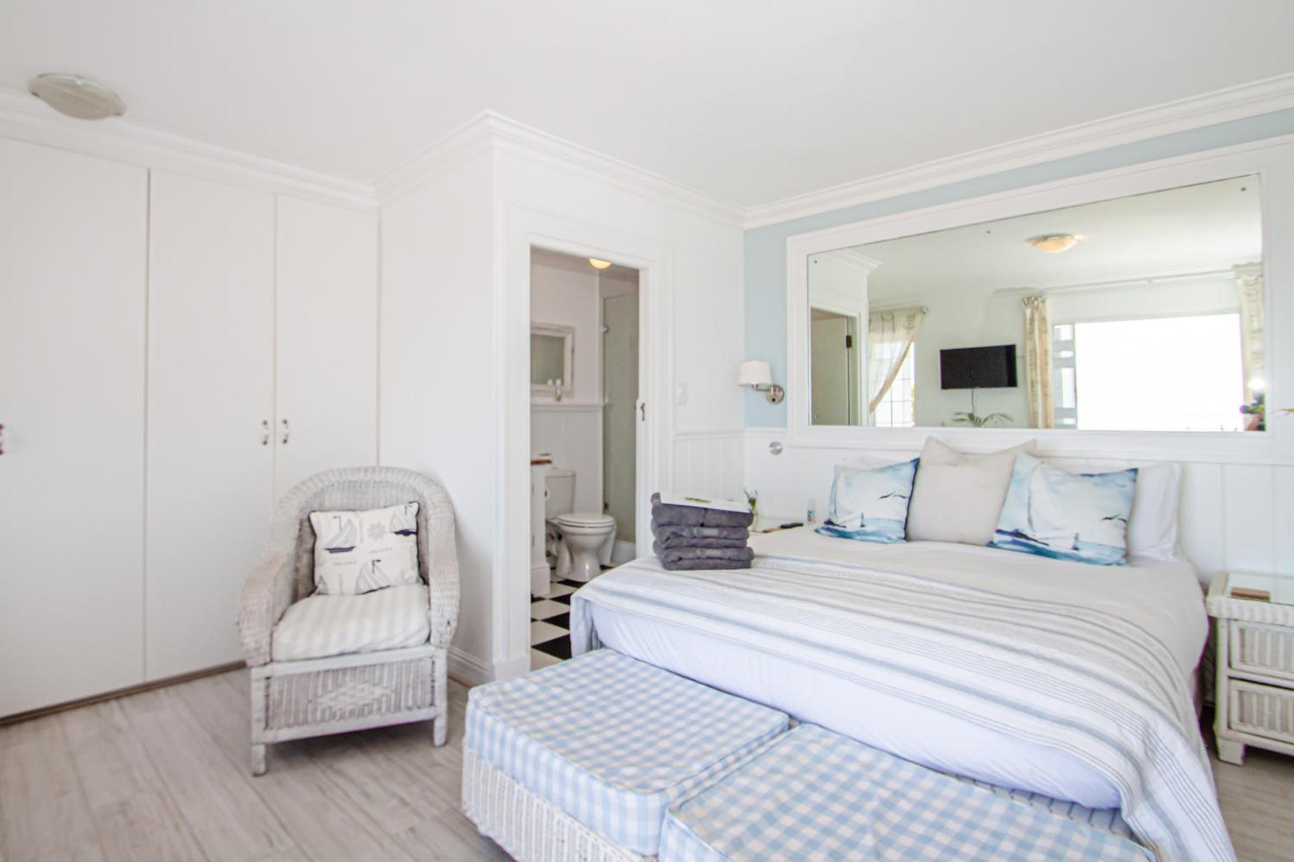 Queen Room with Sea View photo 2
