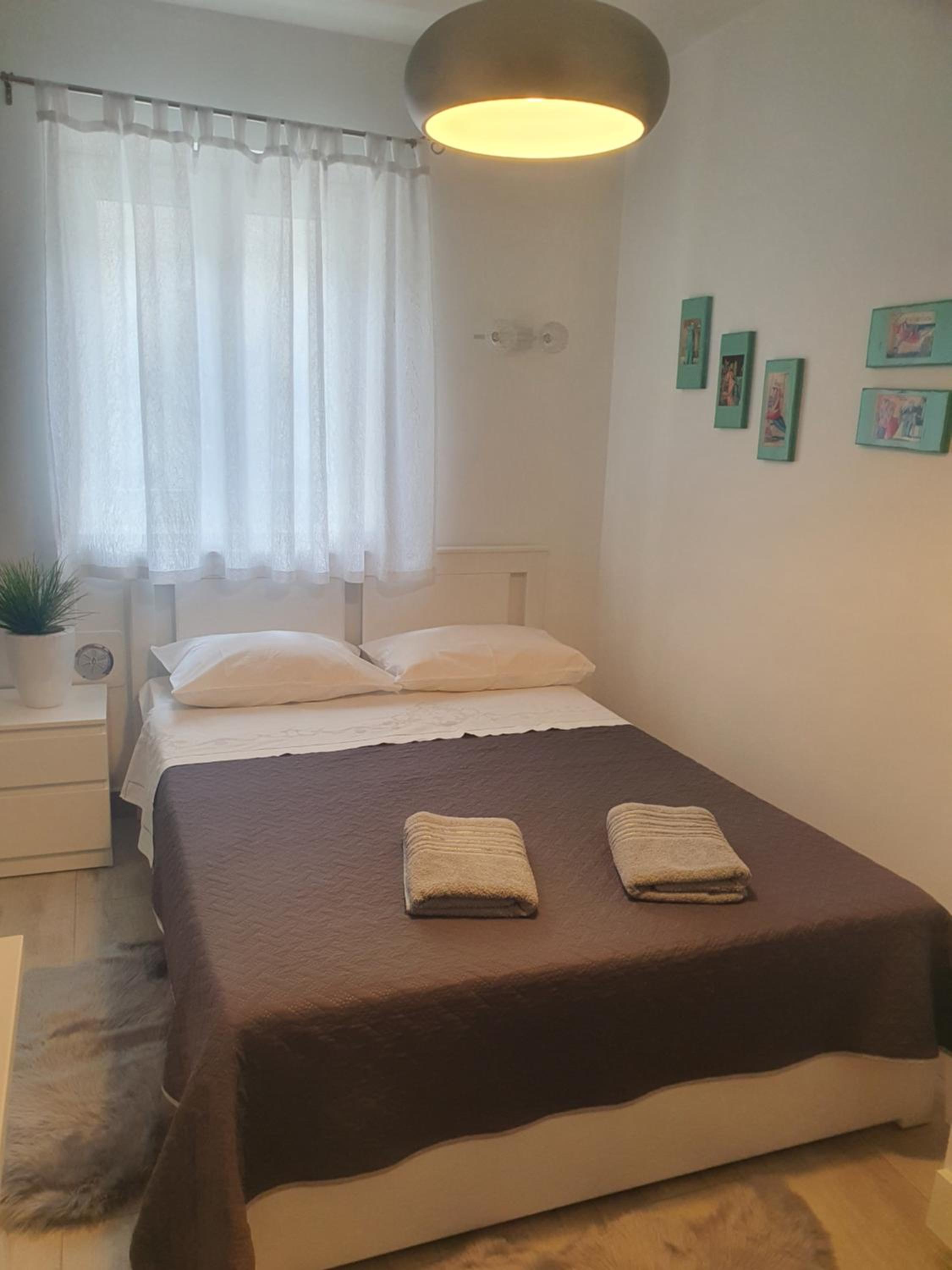 Double Room - Photo 17
