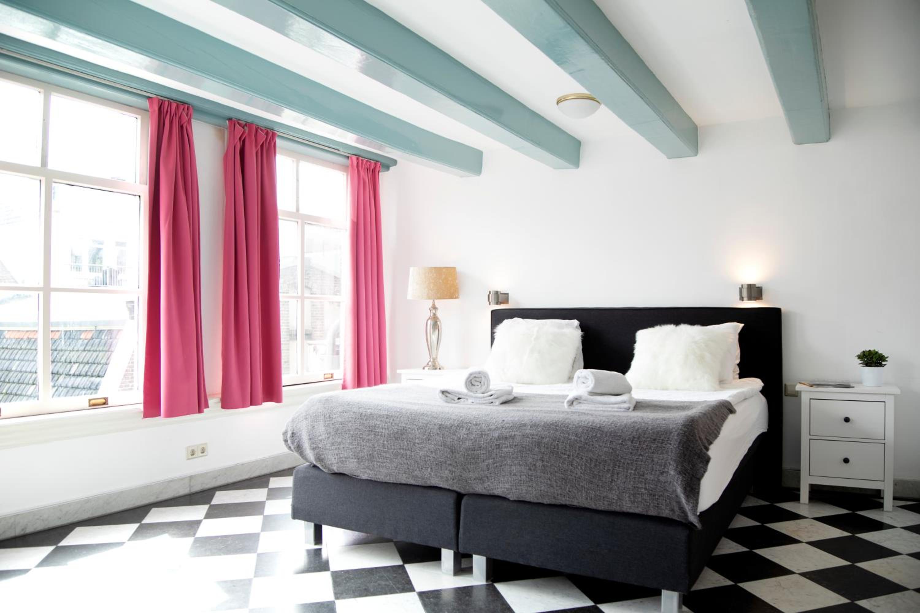 Deluxe Double Room with Bath photo 1