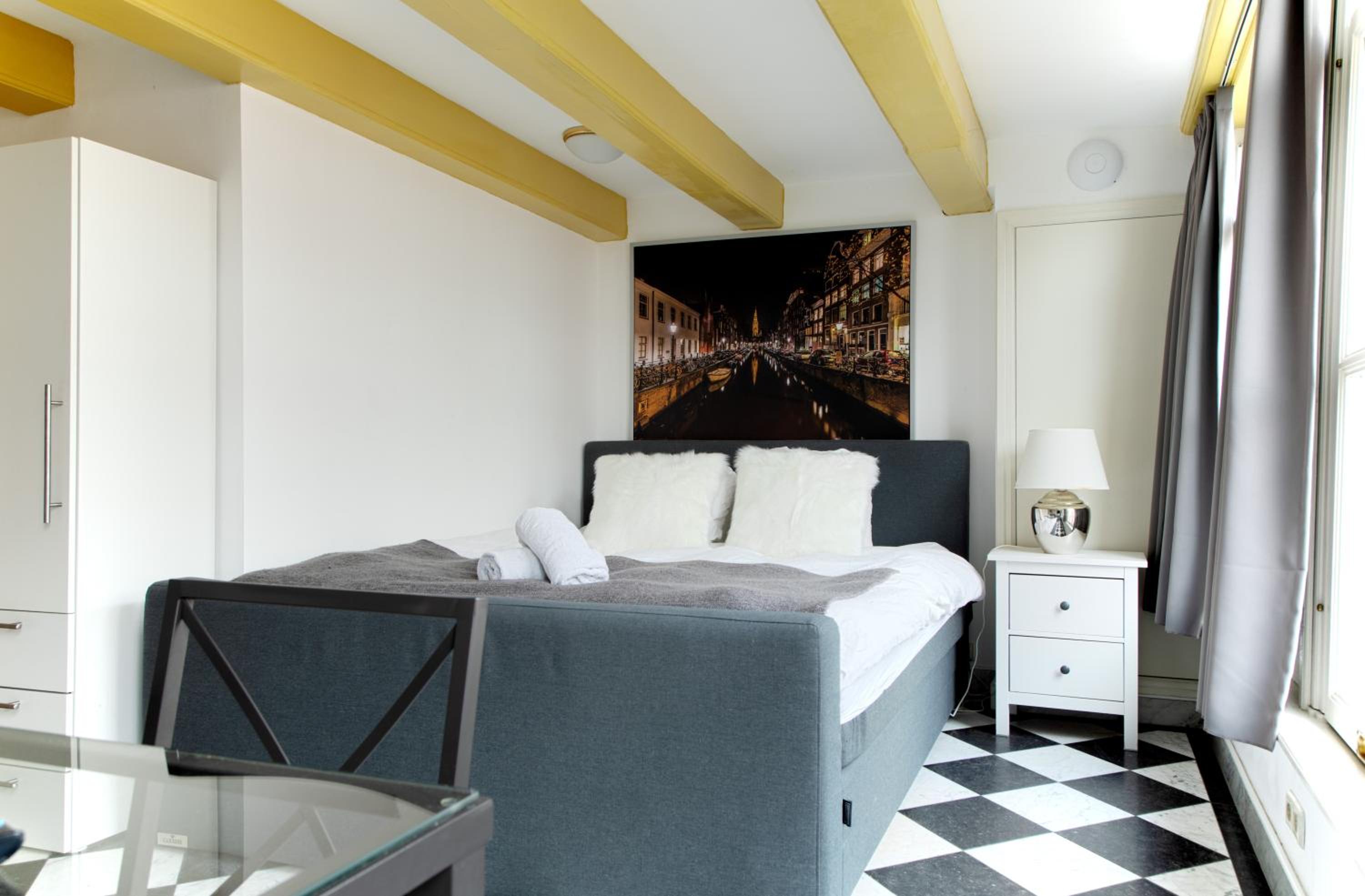 Deluxe King Room photo 3