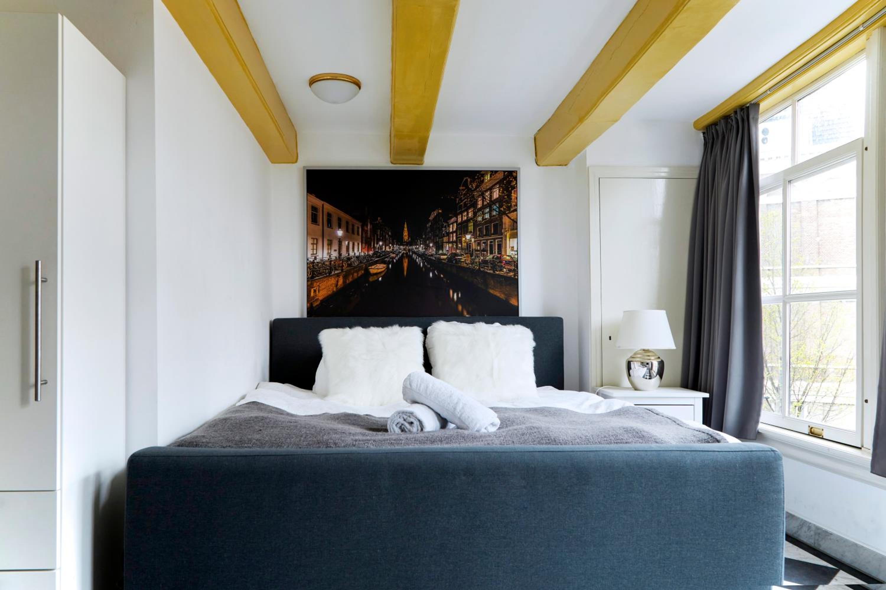 Deluxe King Room photo 1