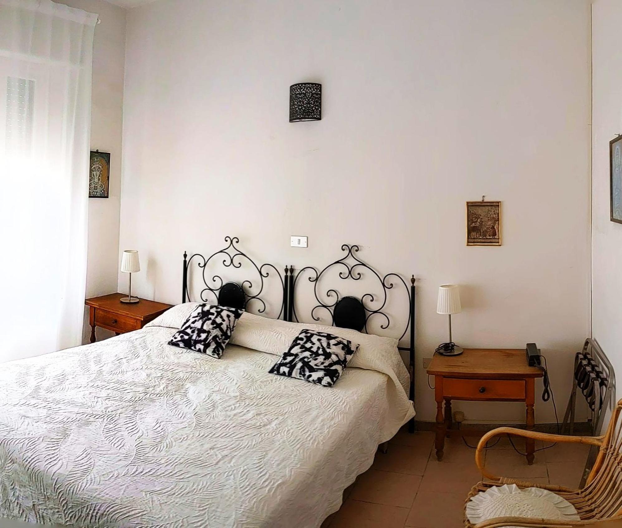Budget Double Room photo 1