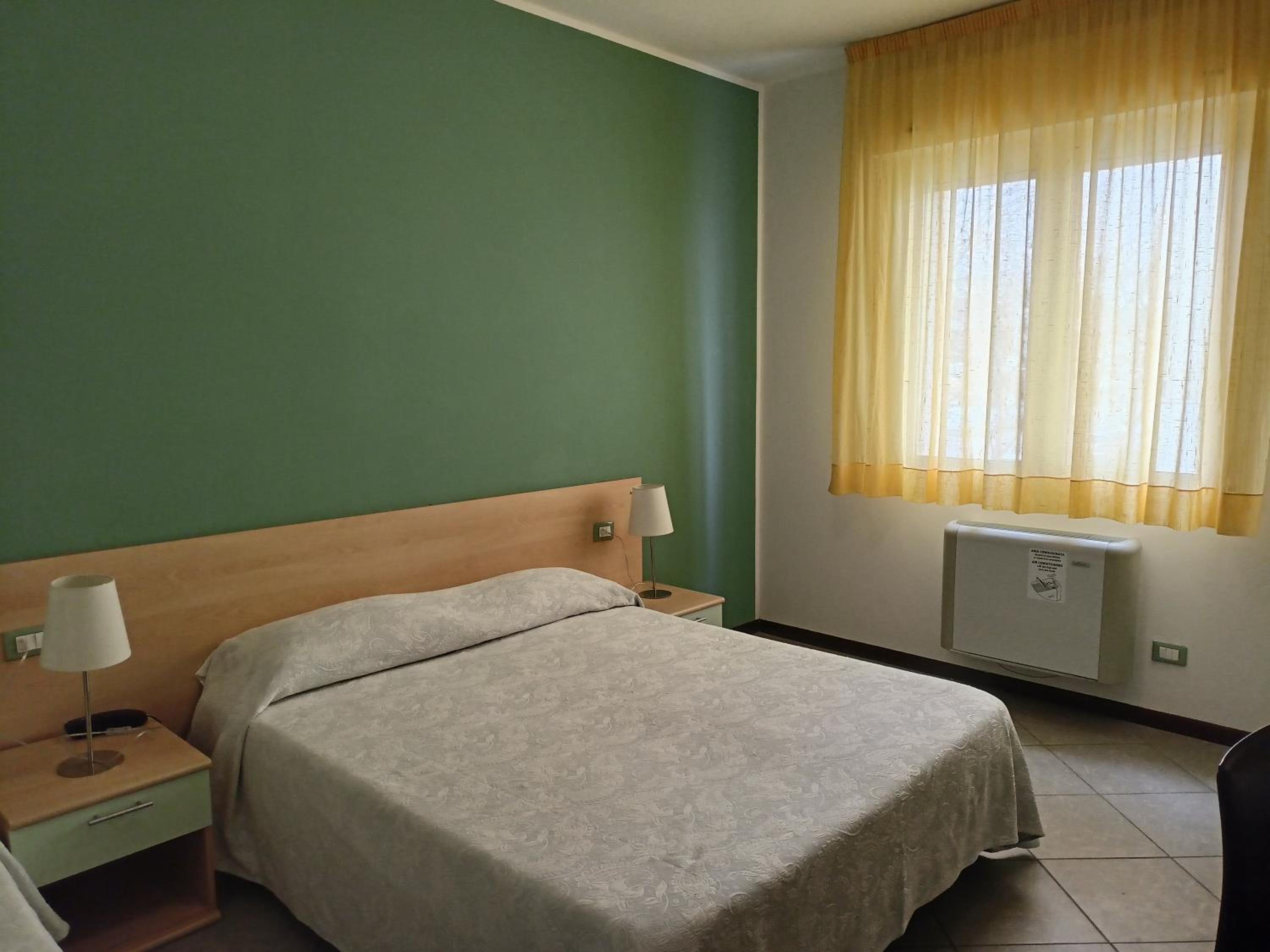 Double Room - Photo 1