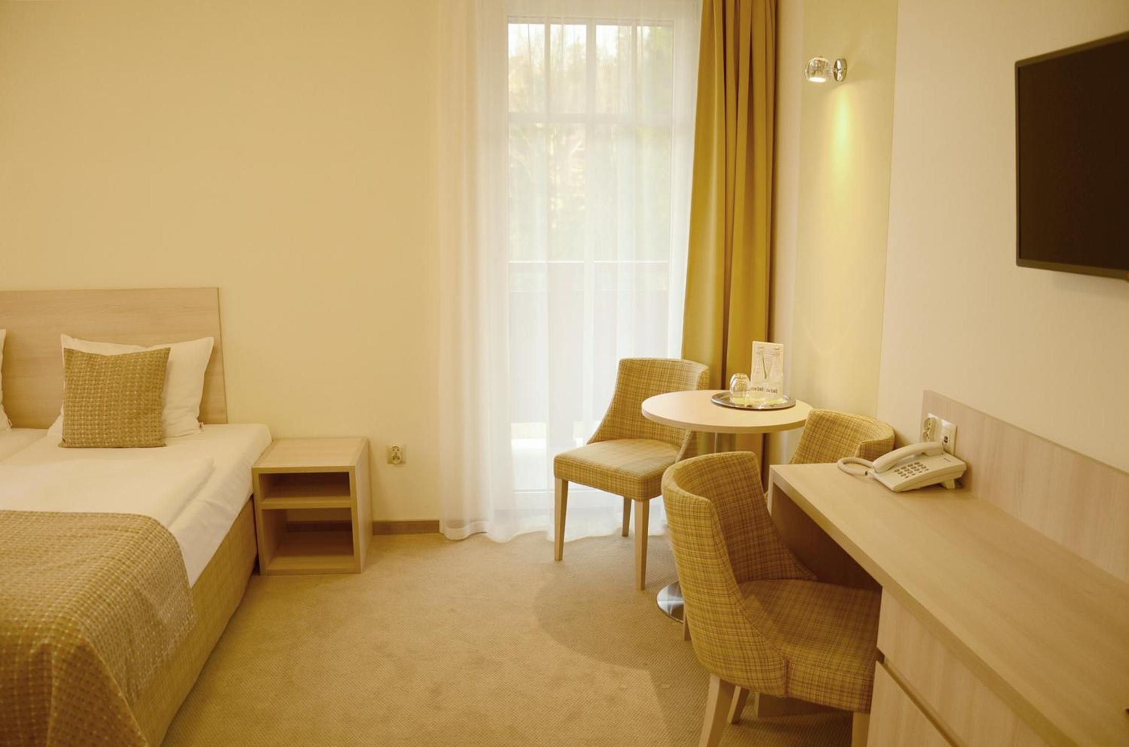 Double Room with Balcony photo 3