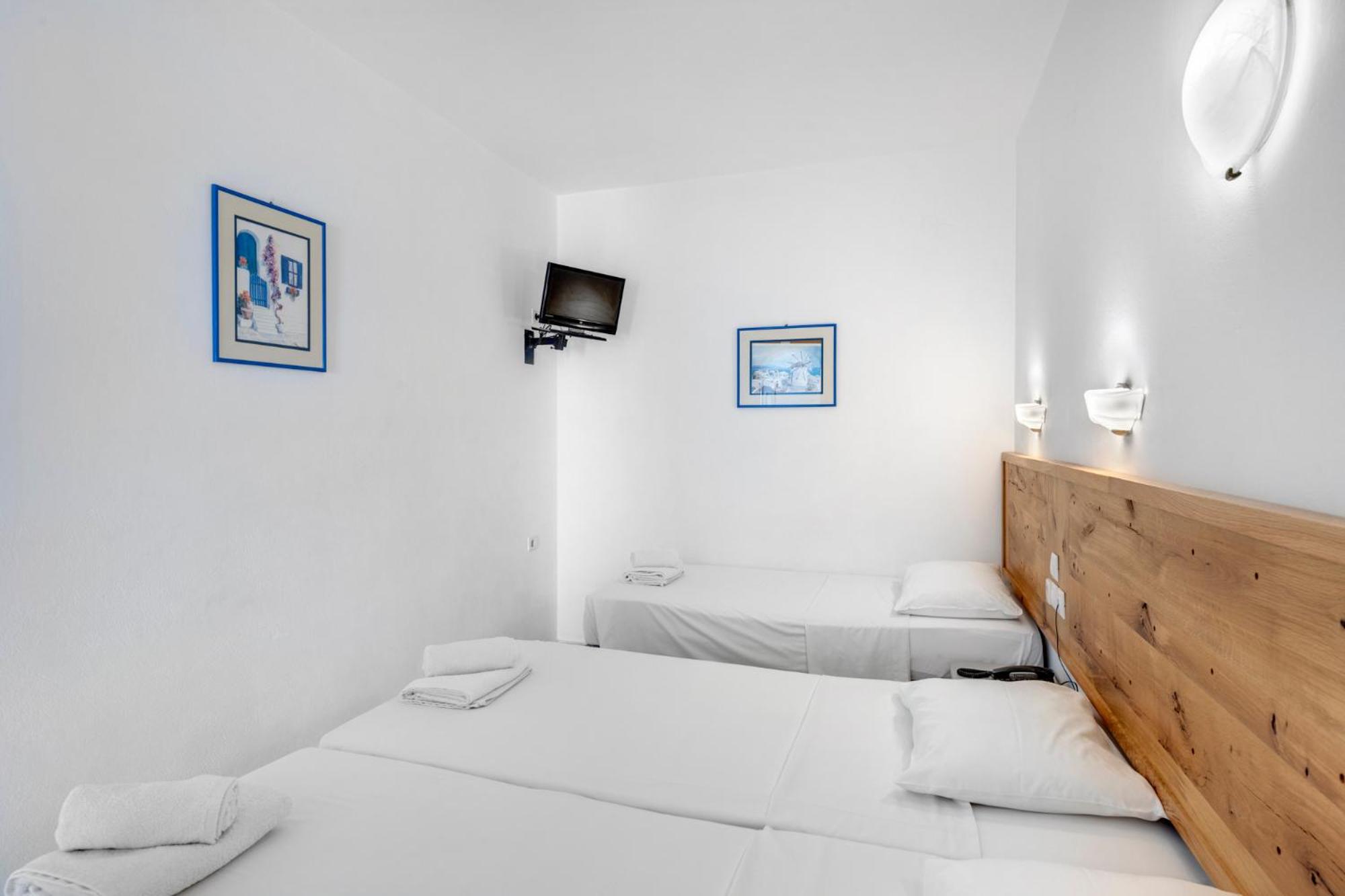 Classic Triple Room - Photo 4
