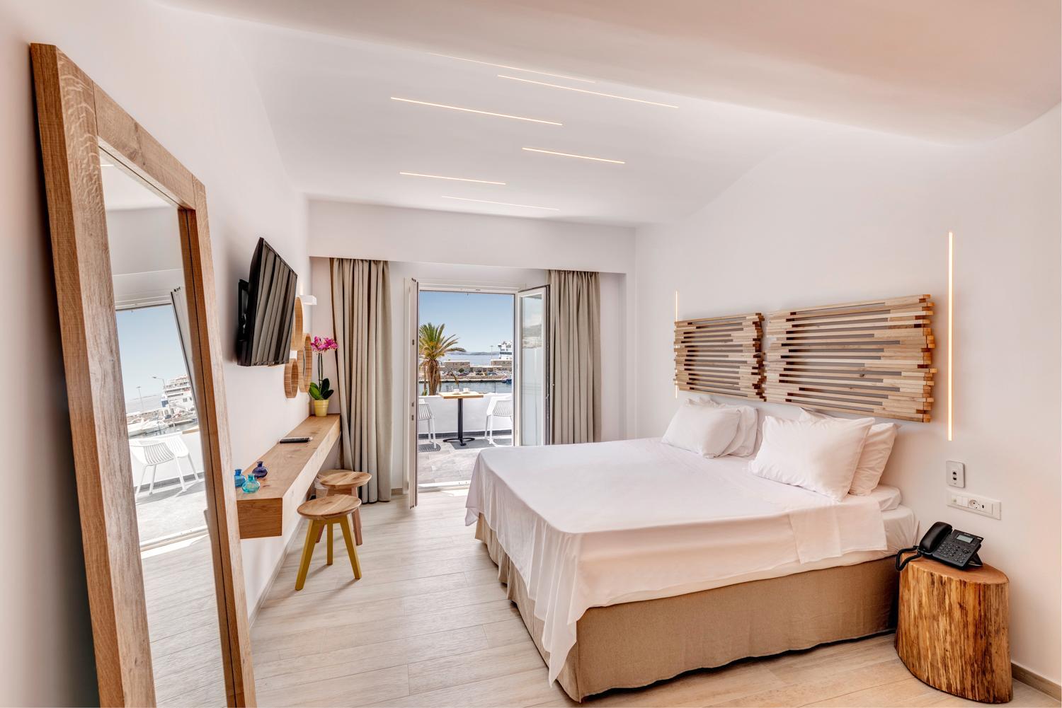 Deluxe Double or Twin Room with Sea View - Photo 1