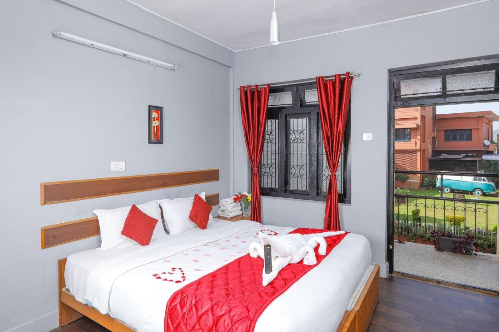 Standard Double or Twin Room - Photo 1