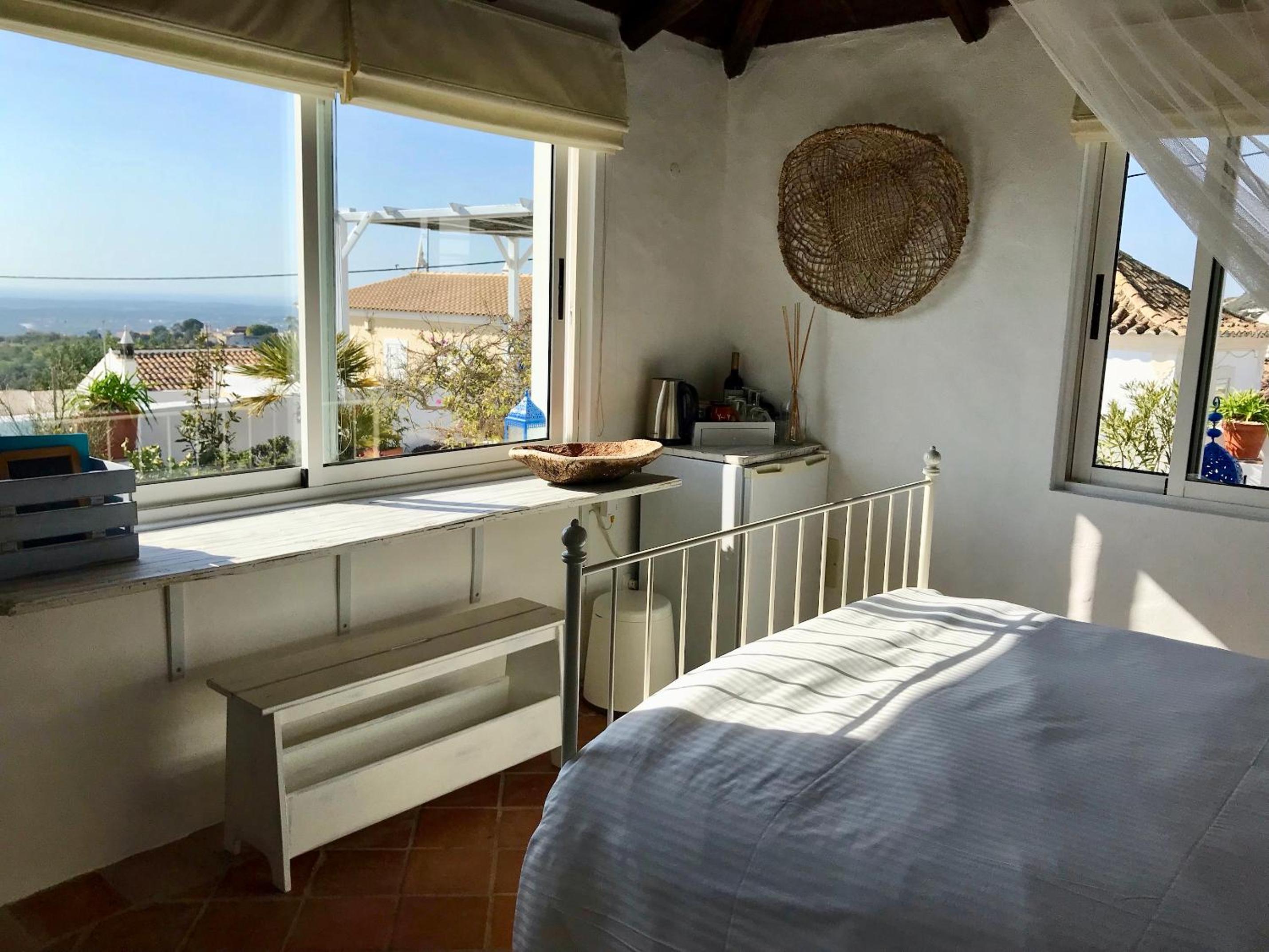 Double Room with Sea View - Photo 7