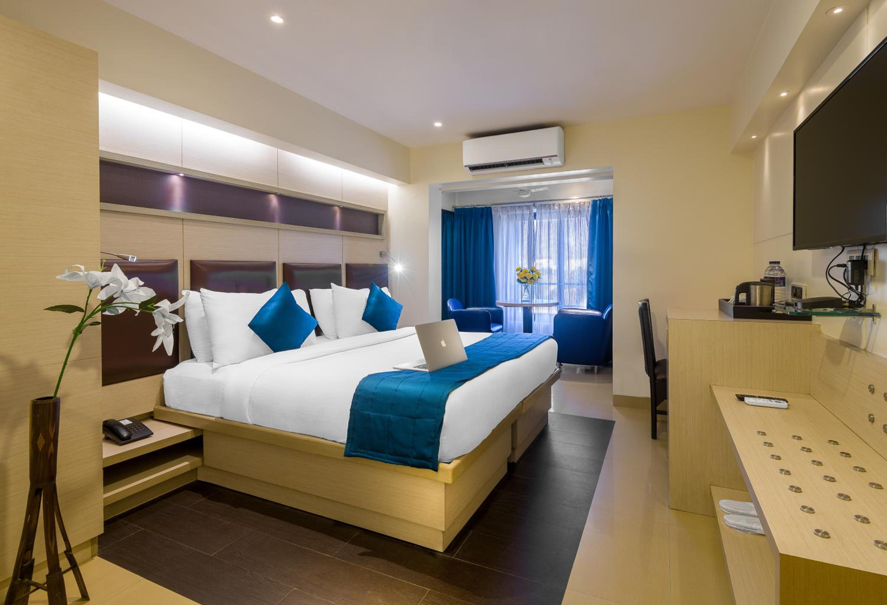 Premium Double or Twin Room - Photo 3