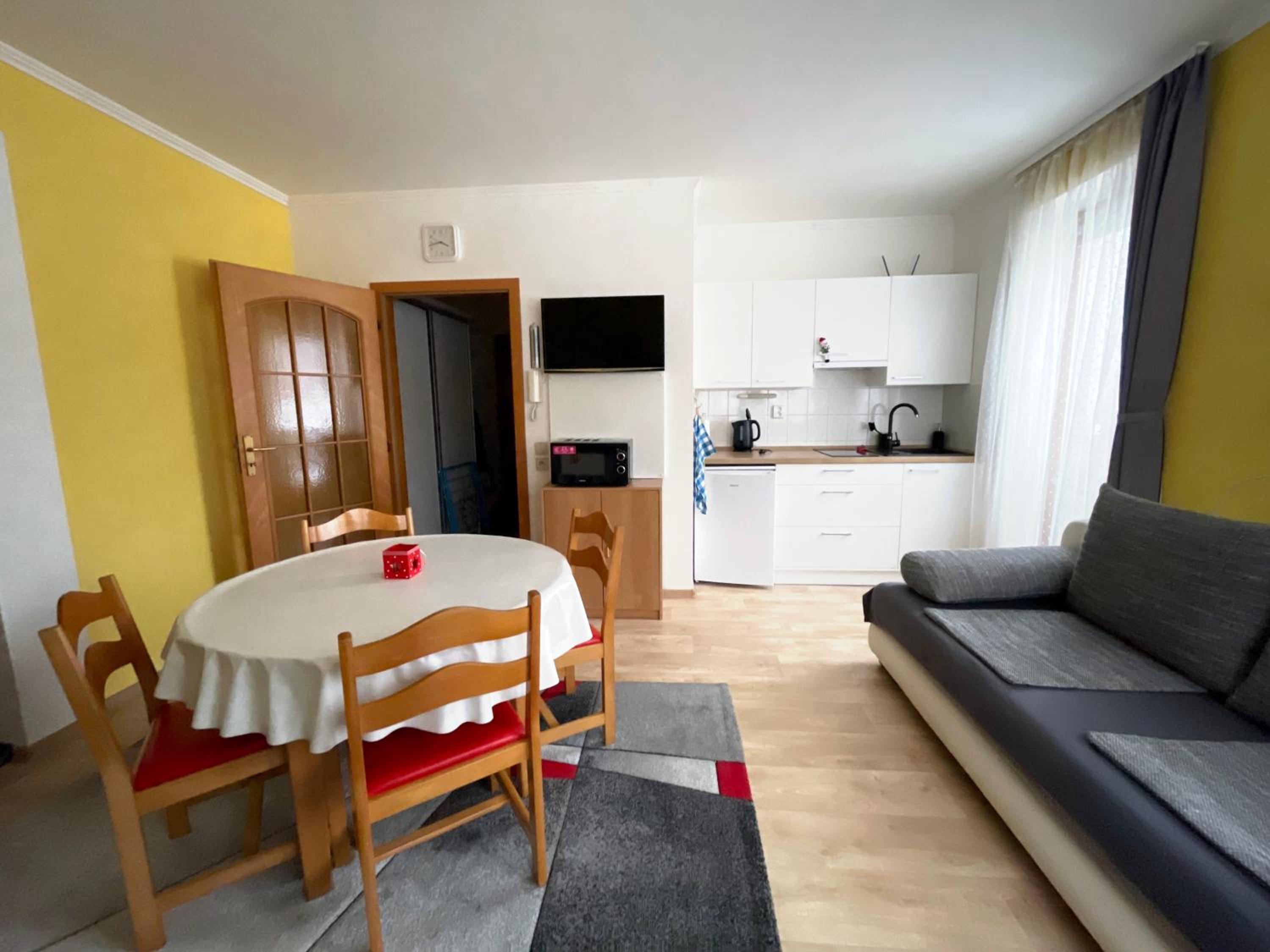 Apartment photo 3