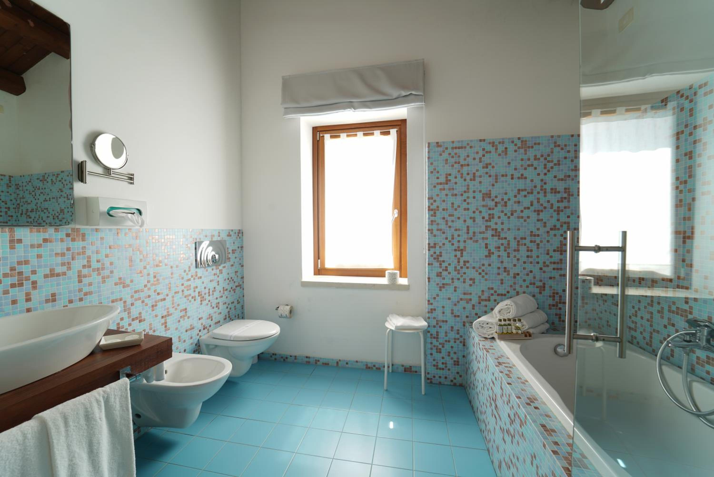 Junior Suite with Terrace - Photo 9