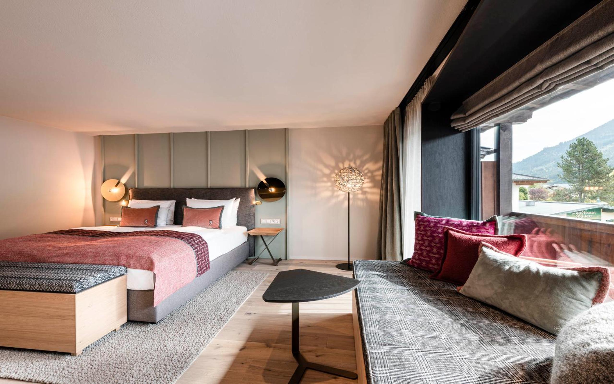 Superior Double Room with Balcony - Photo 6
