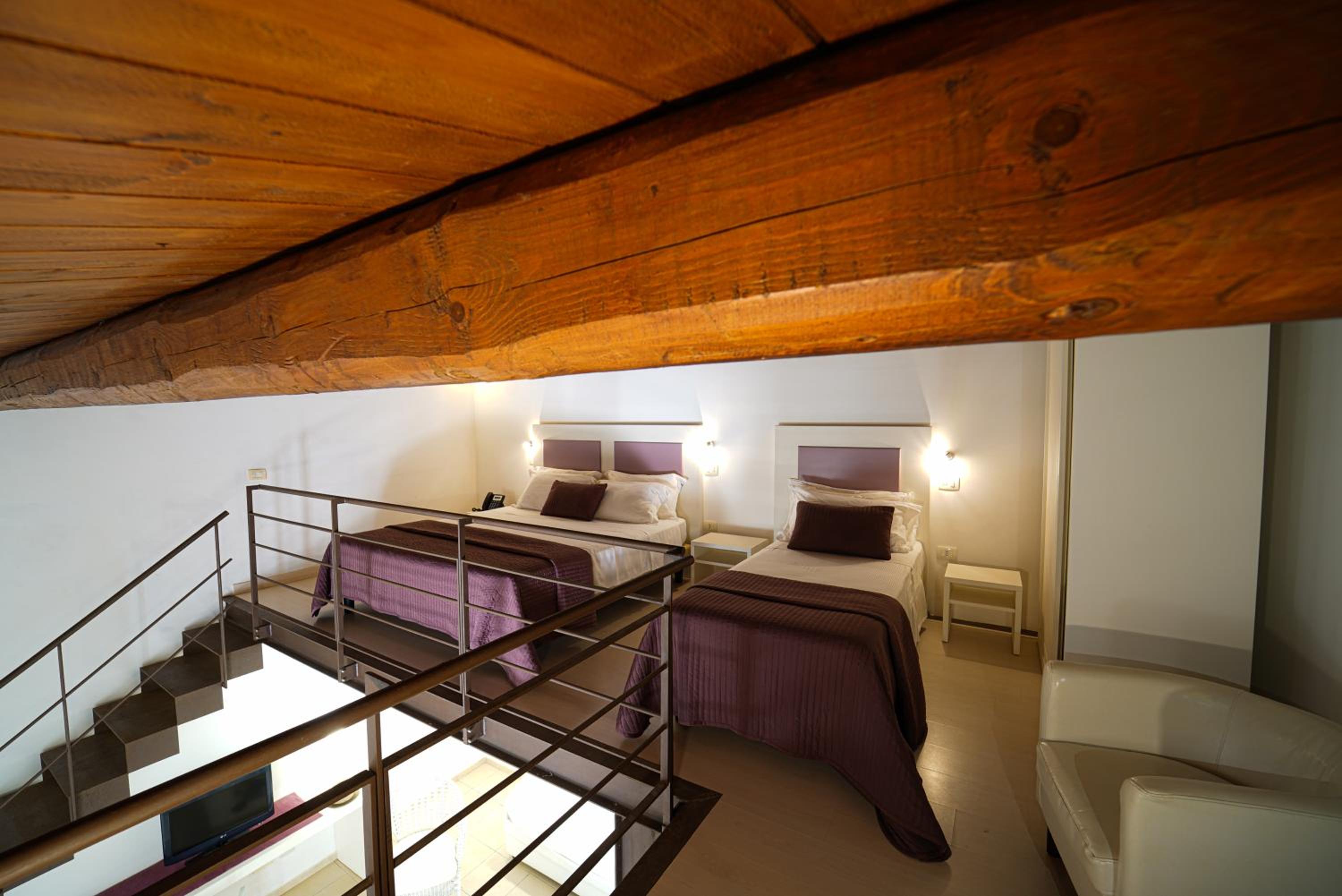 Junior Suite with Terrace - Photo 5