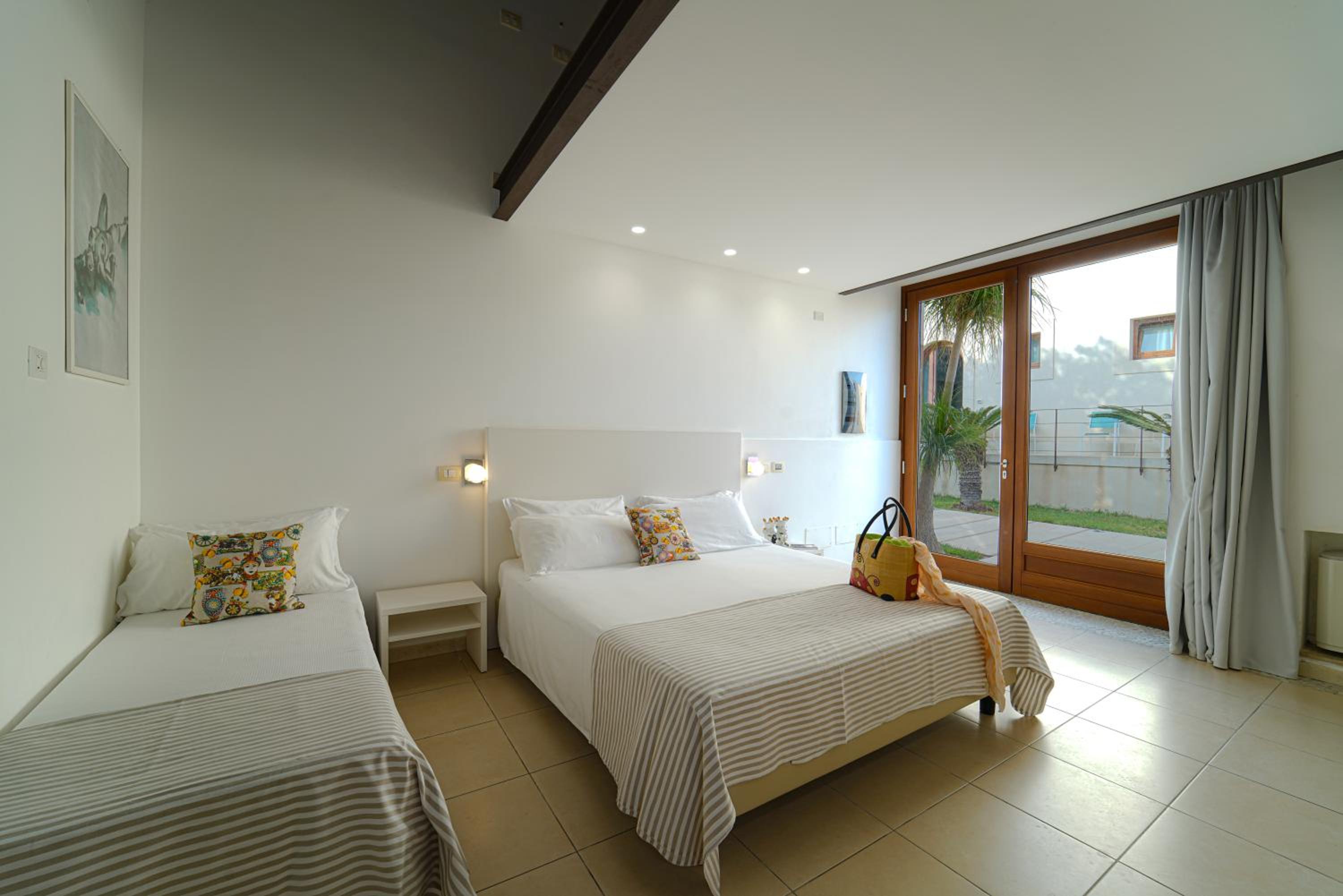 Triple Room - Photo 6
