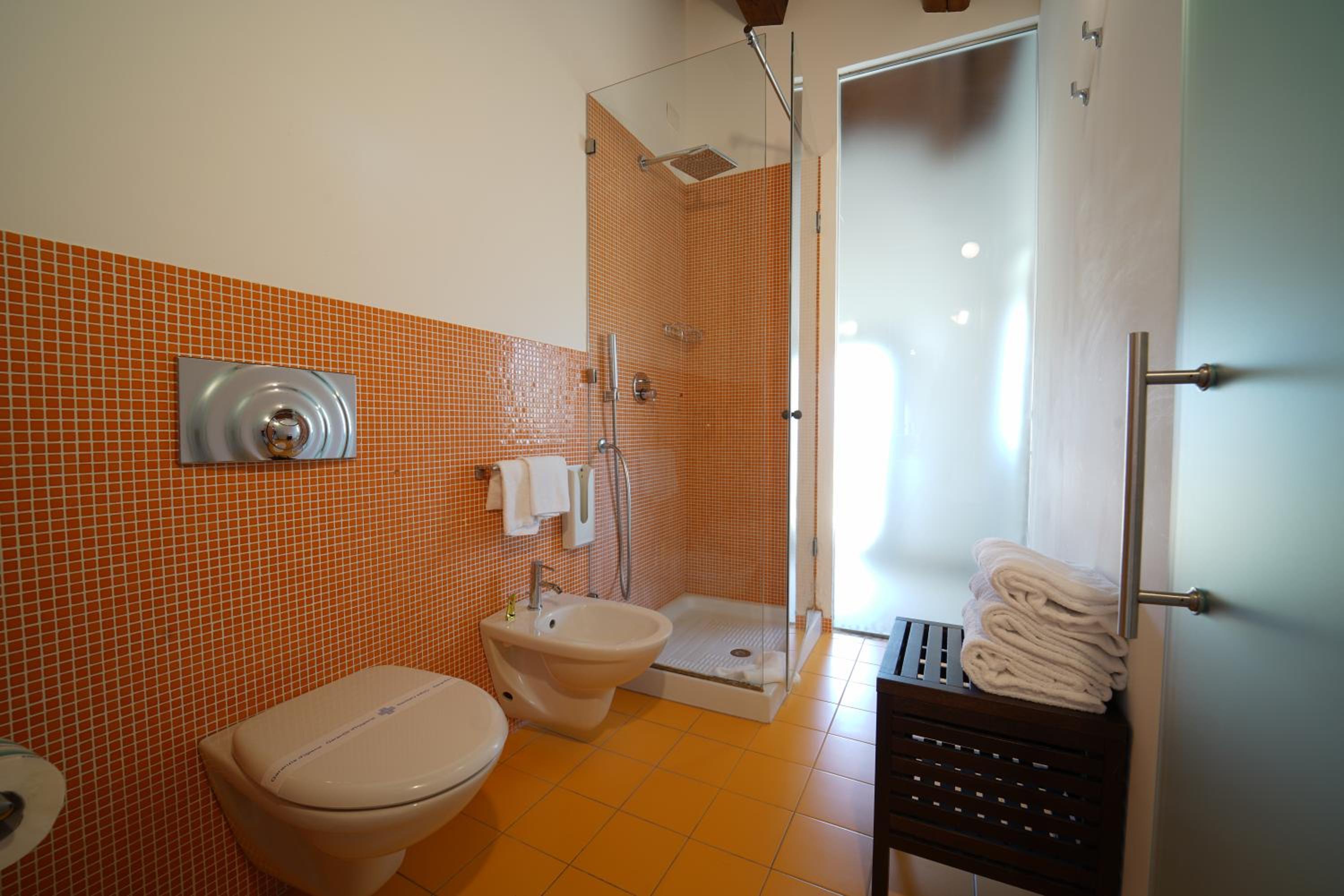 Triple Room - Photo 18