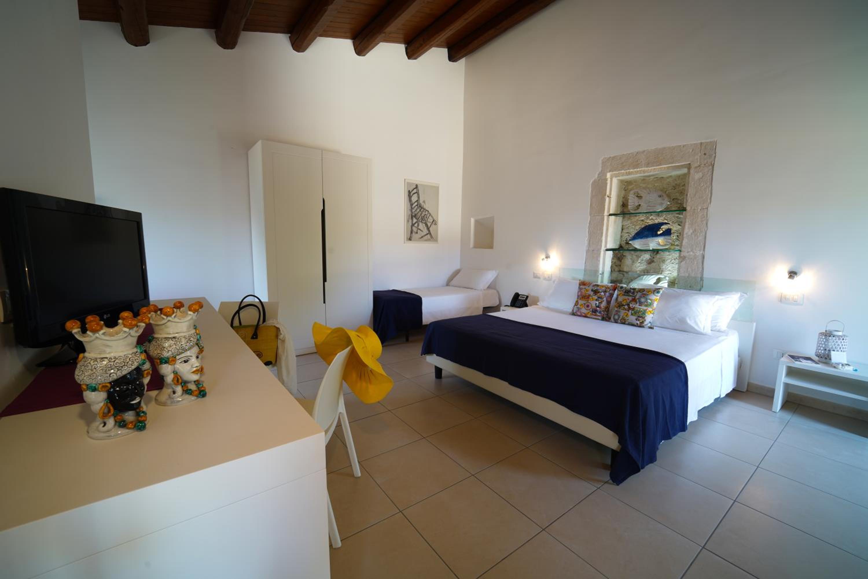 Triple Room - Photo 1