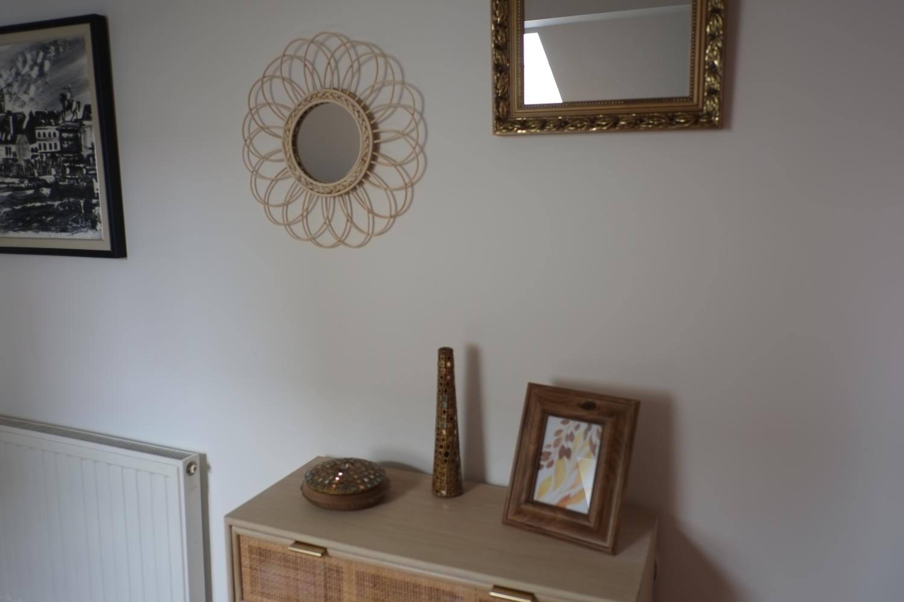 One-Bedroom Apartment - Photo 92