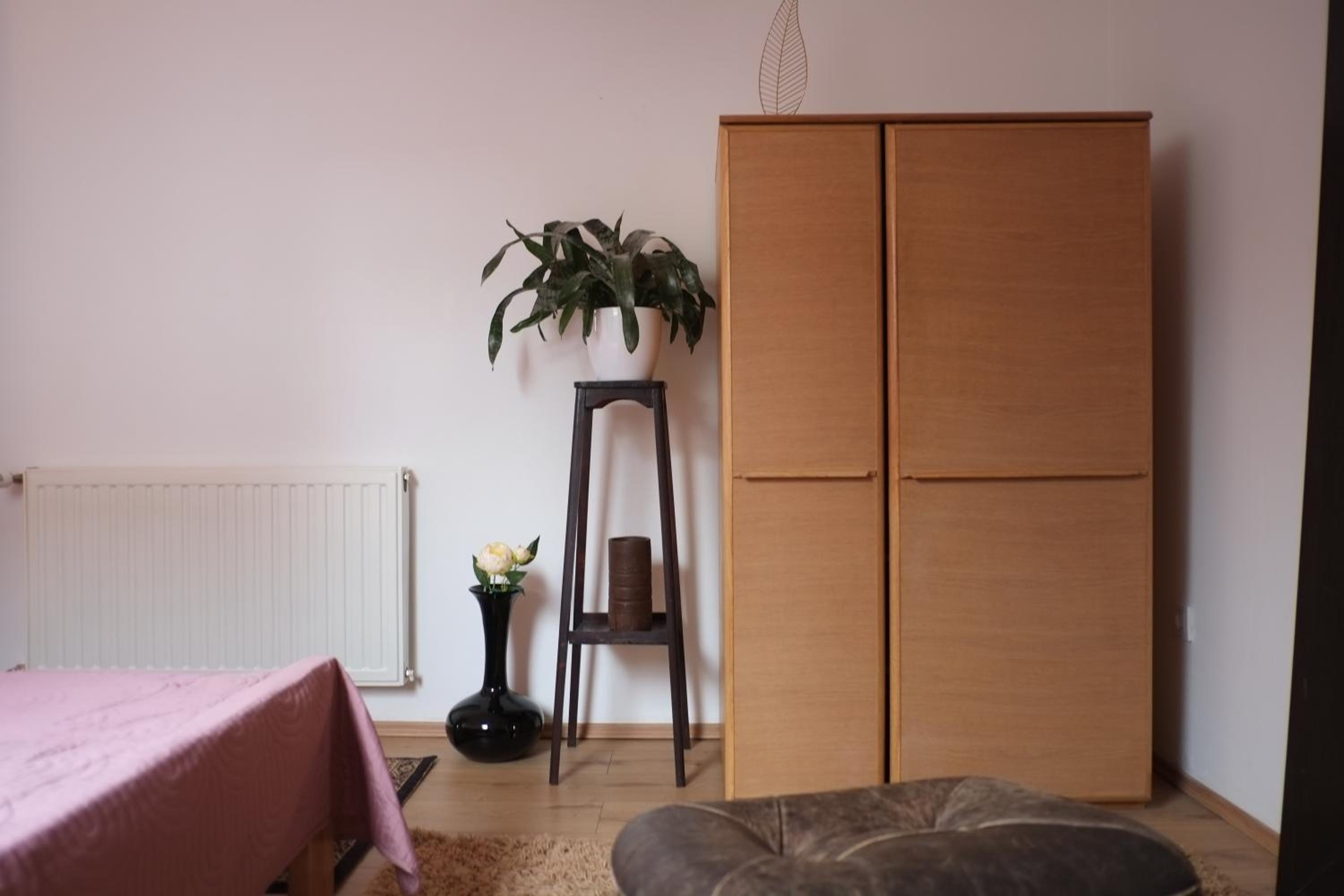 One-Bedroom Apartment - Photo 11