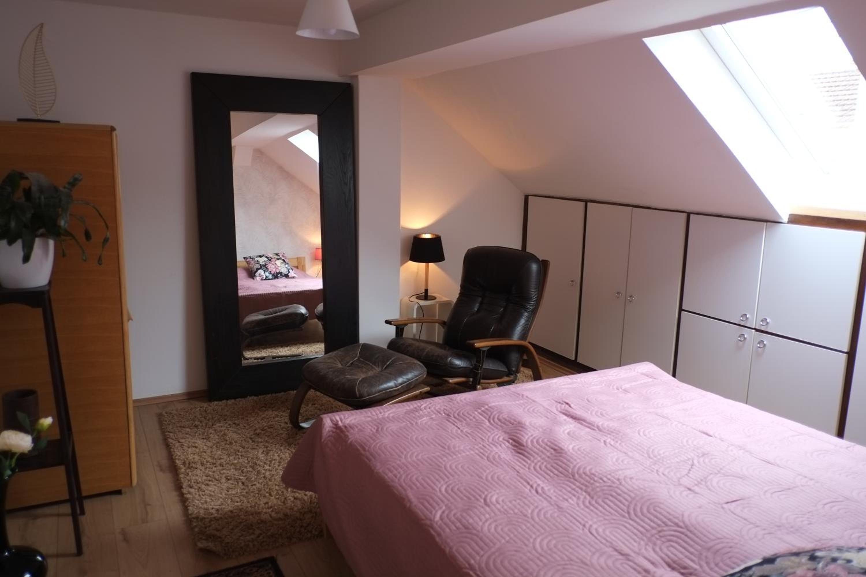 One-Bedroom Apartment - Photo 34