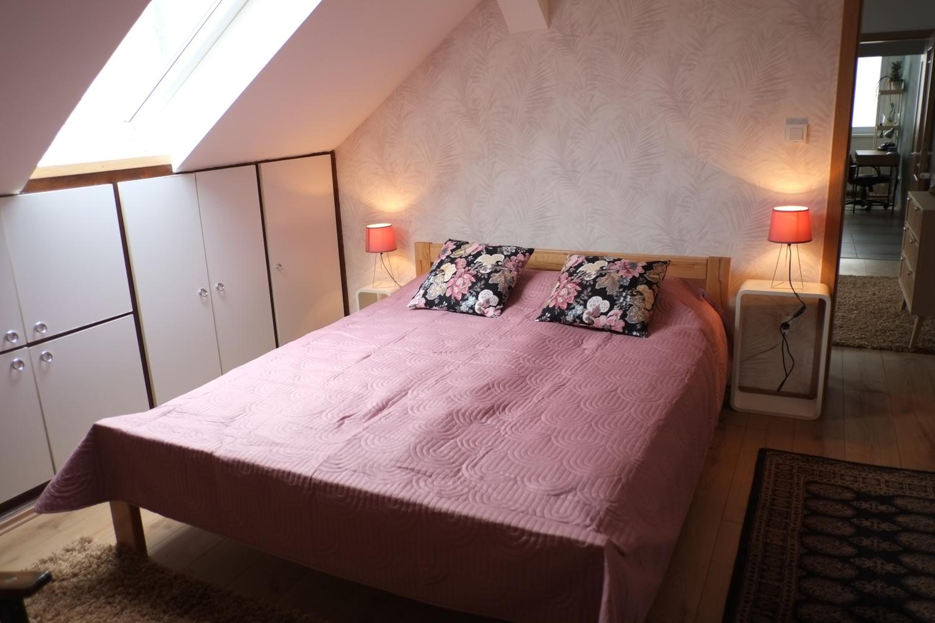One-Bedroom Apartment - Photo 4