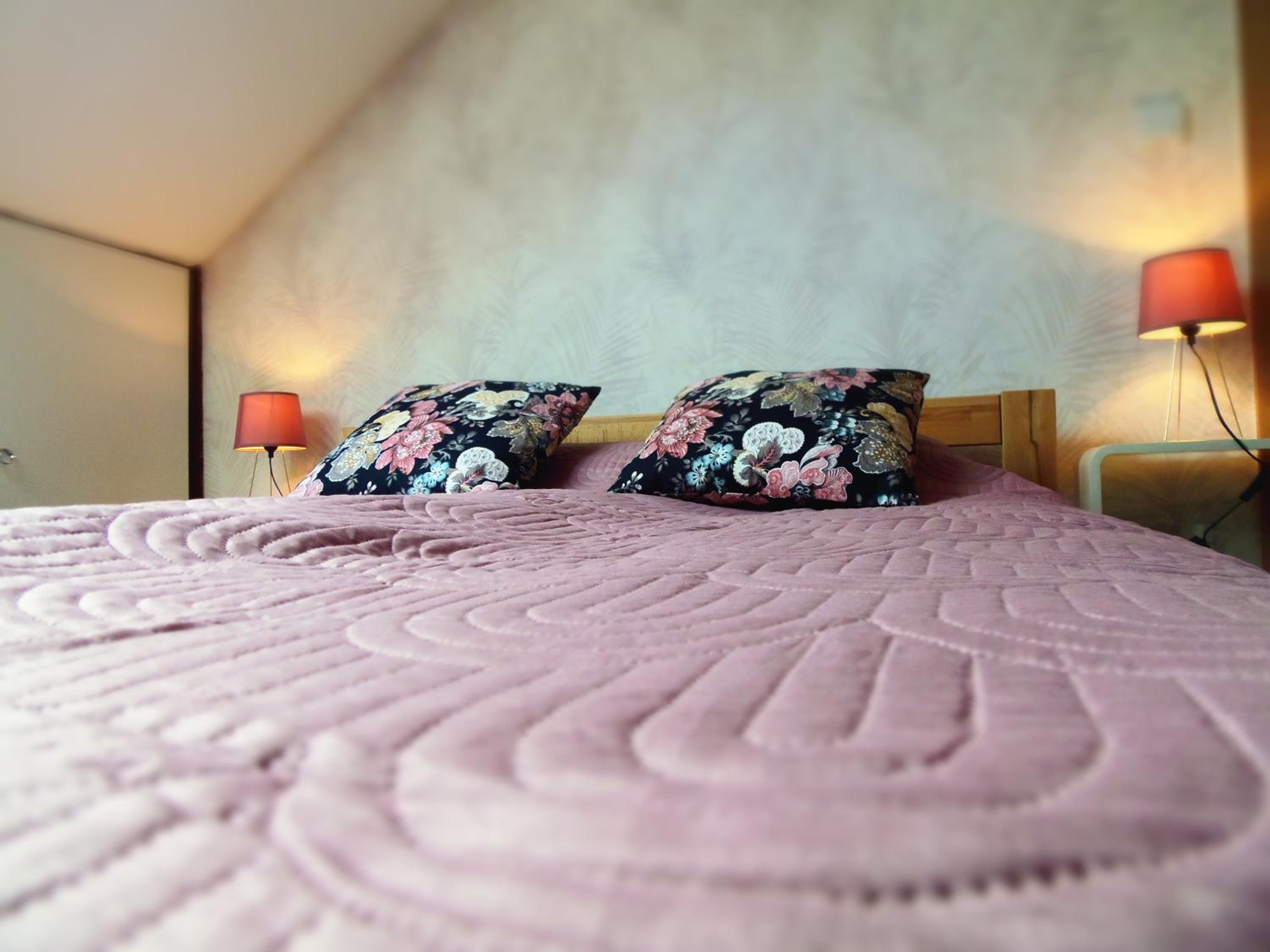 One-Bedroom Apartment - Photo 94