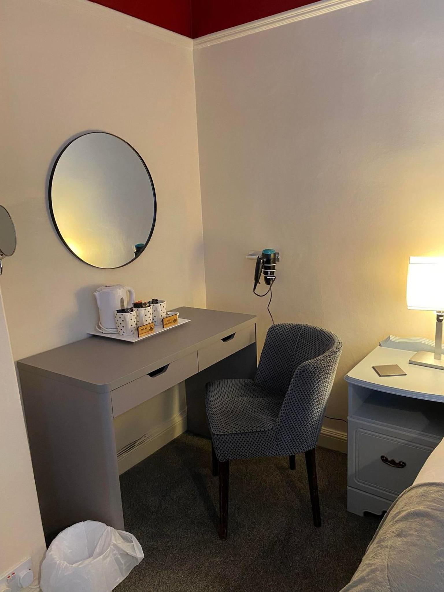 Family Room With Private Bathroom photo 2