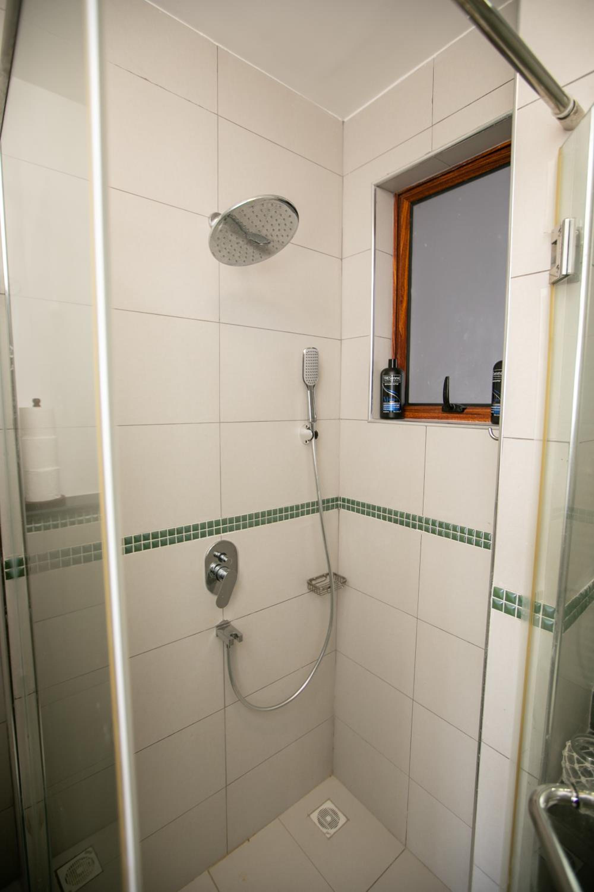 Two-Bedroom Apartment - Photo 4