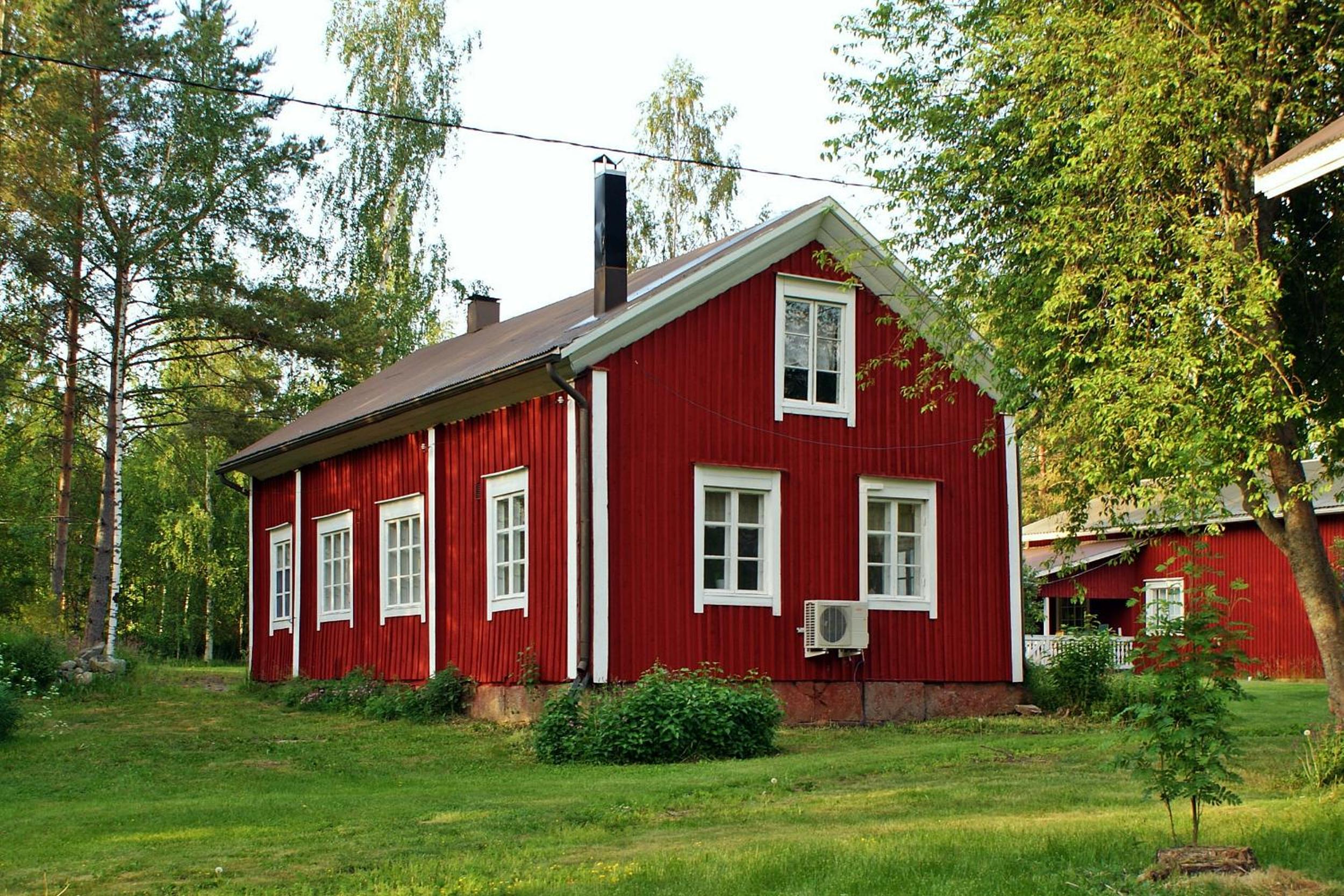 Two-Bedroom House - Photo 2