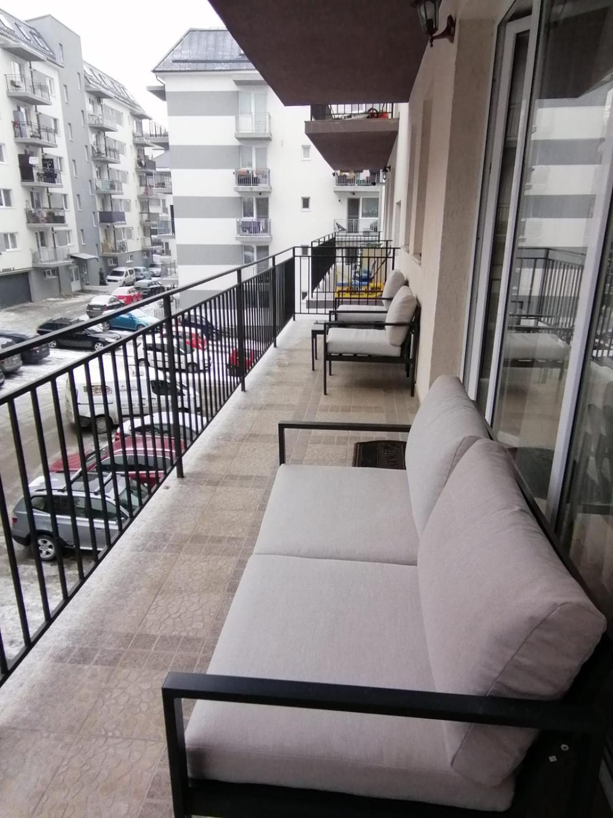 One-Bedroom Apartment - Photo 16