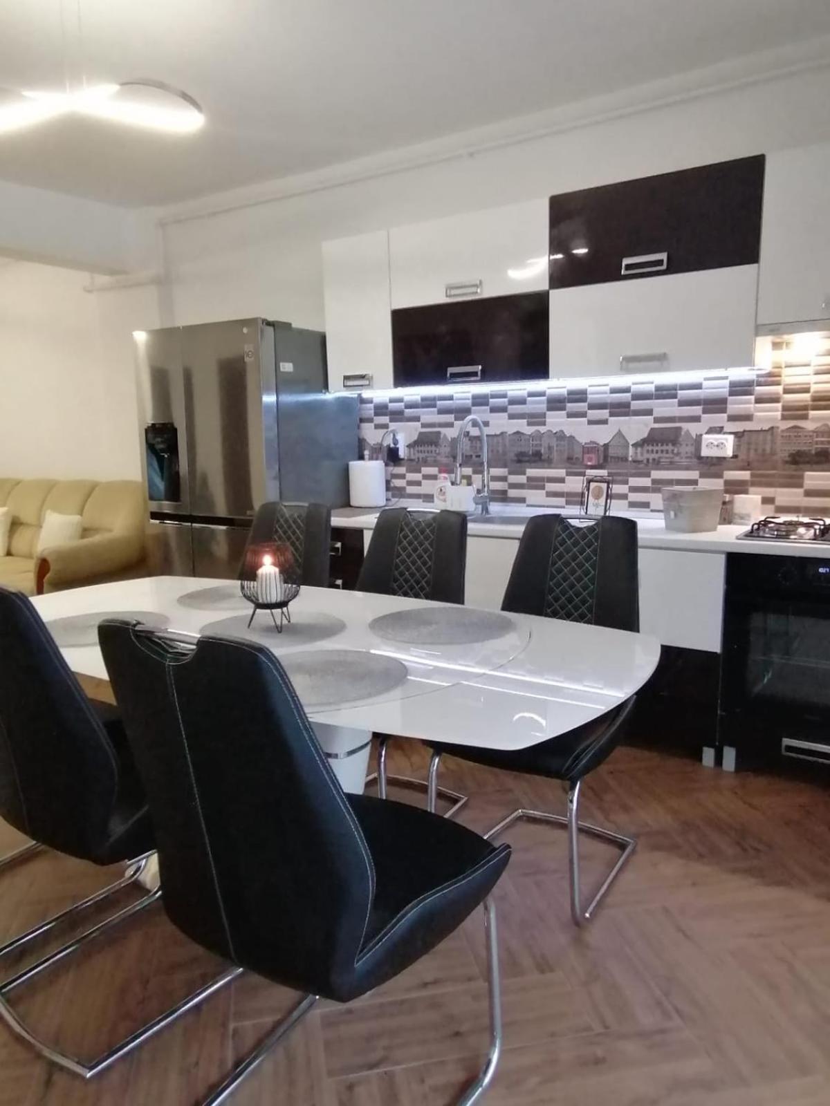 One-Bedroom Apartment - Photo 19