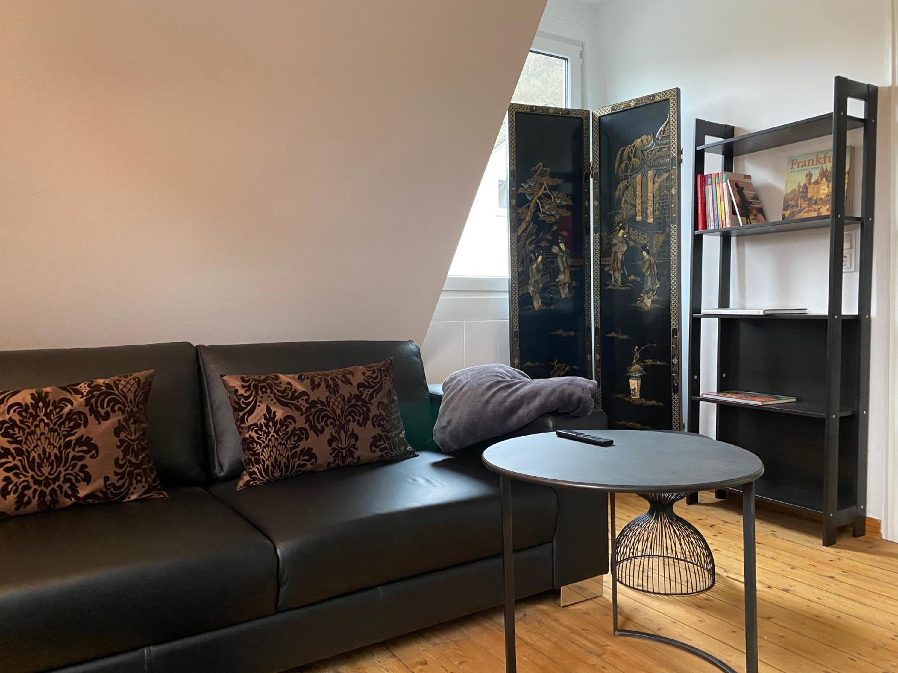 One-Bedroom Apartment photo 2