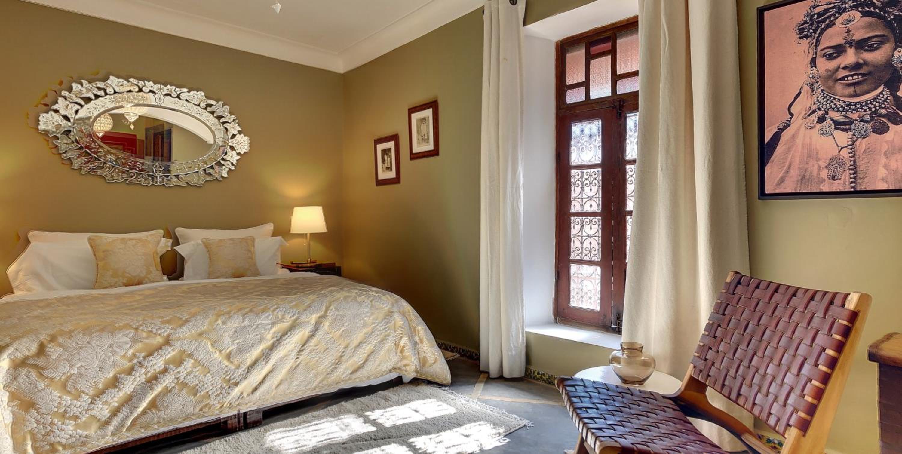 Large Double Room - Photo 5