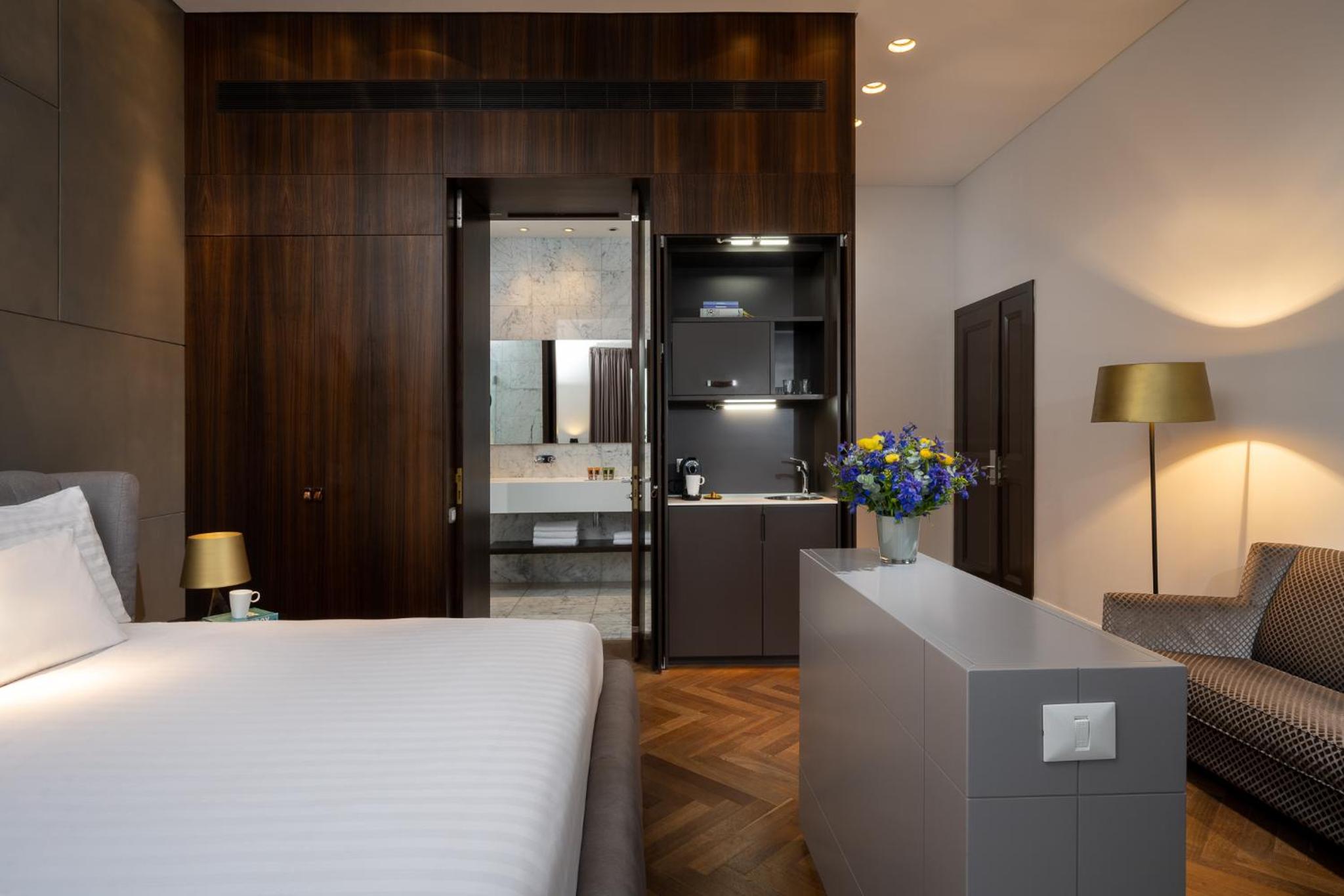 King Suite