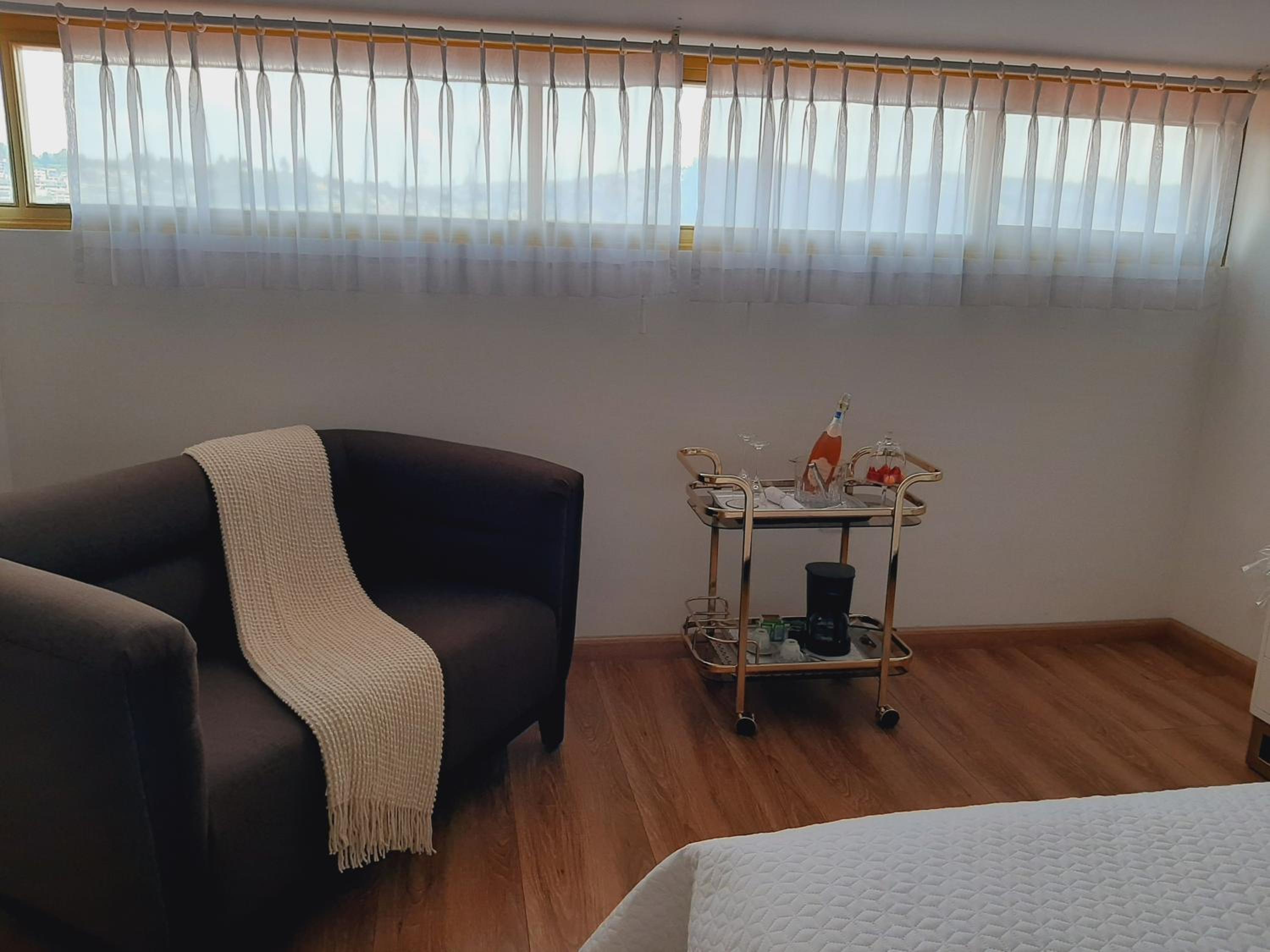King Suite with Balcony photo 1