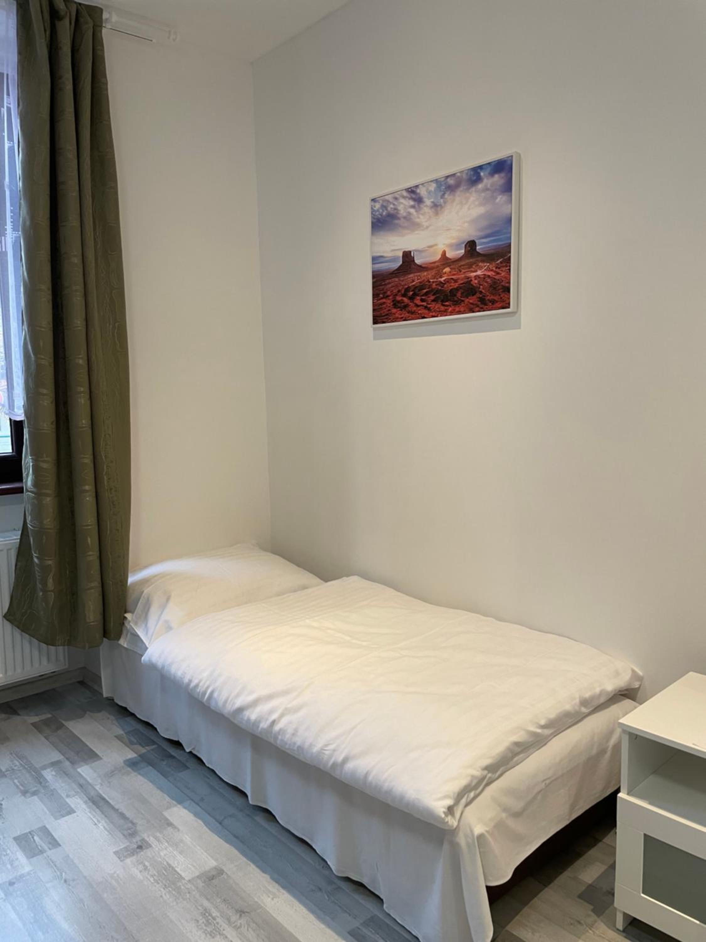 One-Bedroom Apartment - Photo 4