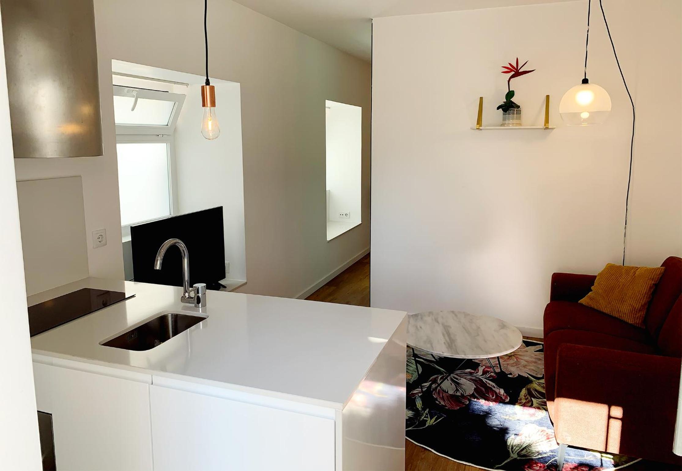 Apartment with Terrace - Photo 6
