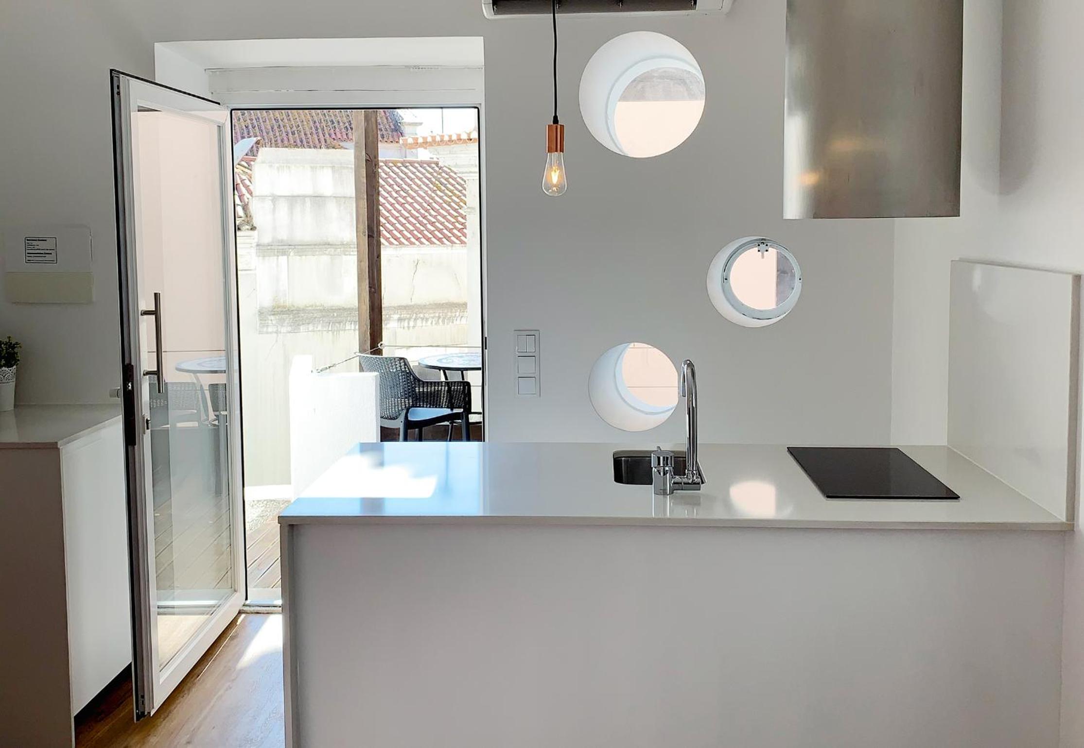 Apartment with Terrace - Photo 3