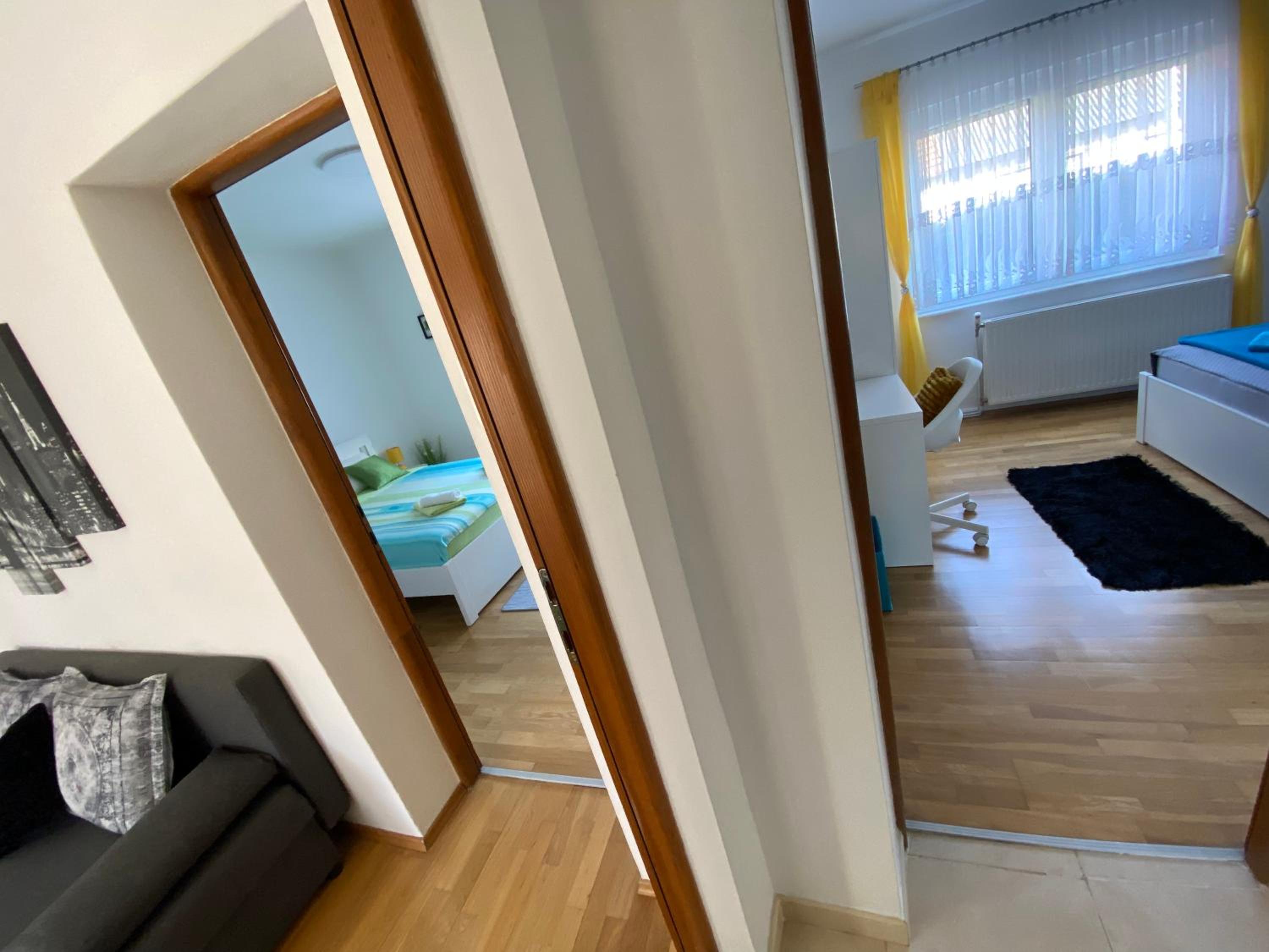 Apartment - Photo 2