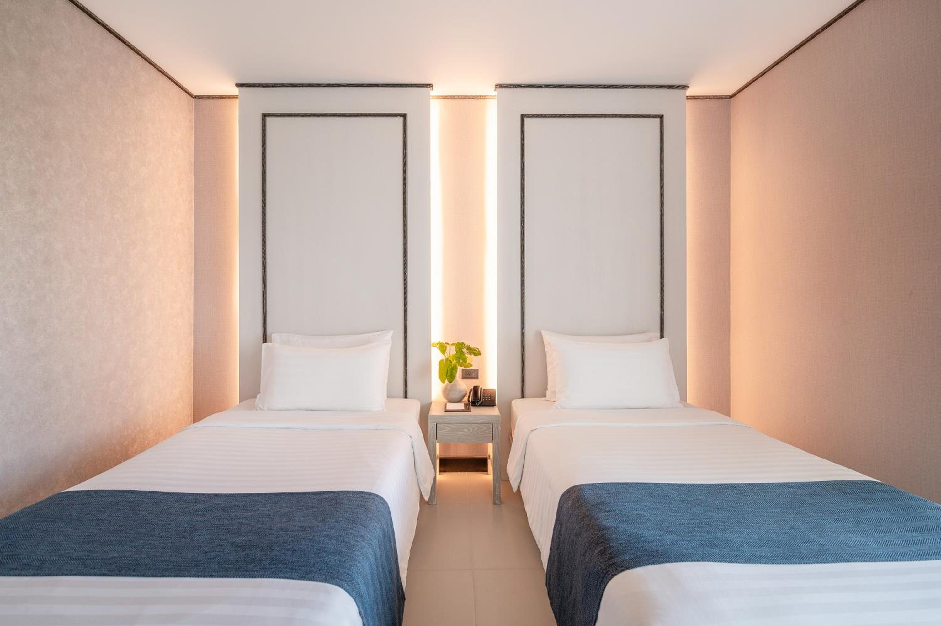 Superior Twin Room - Photo 3