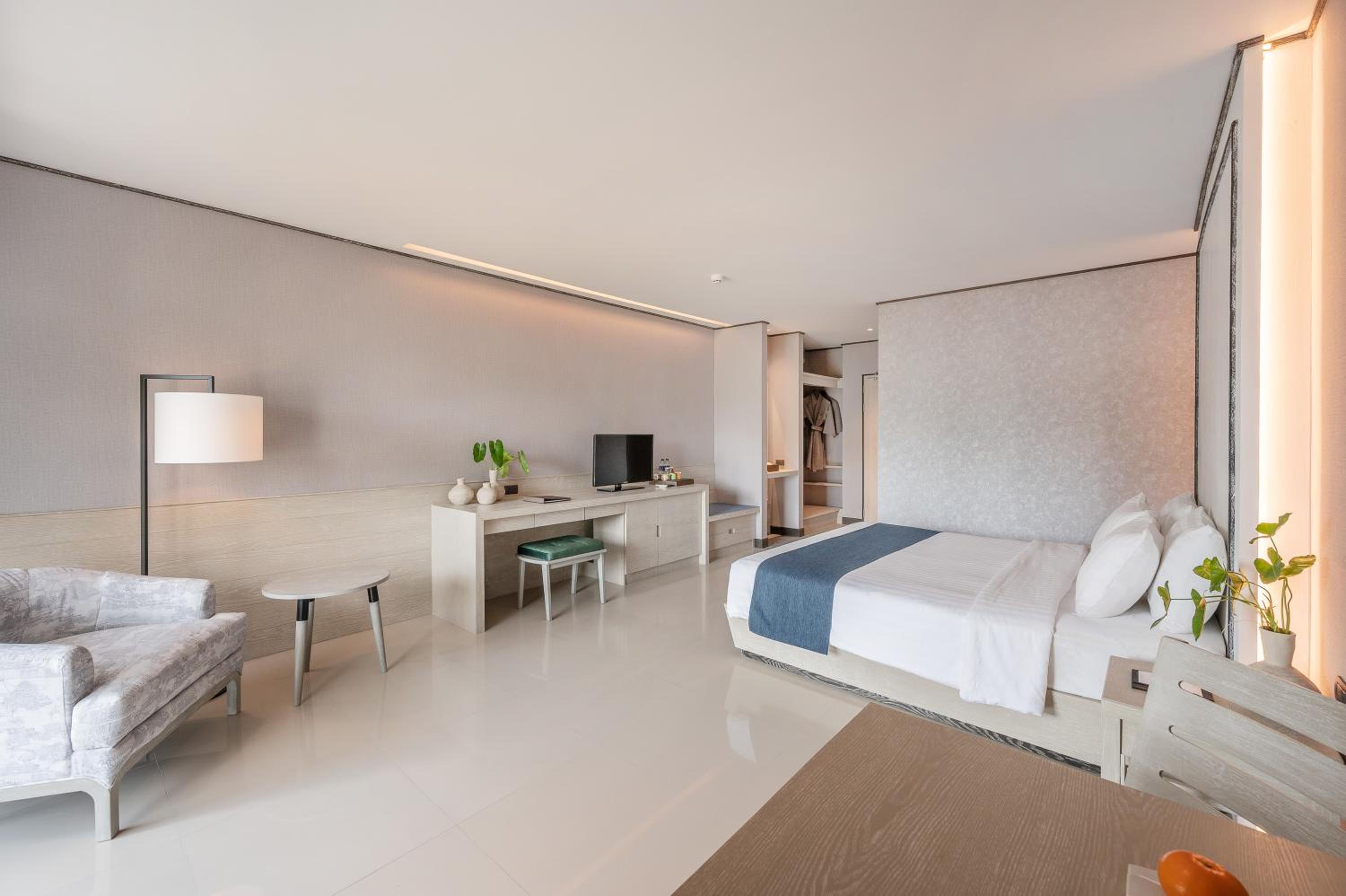 Deluxe Double or Twin Room - Photo 7