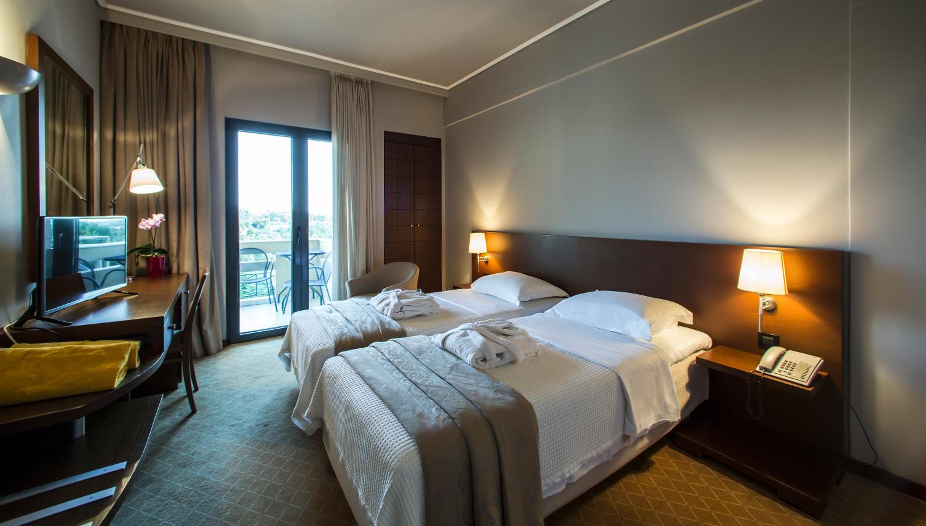 Standard Double or Twin Room photo 1