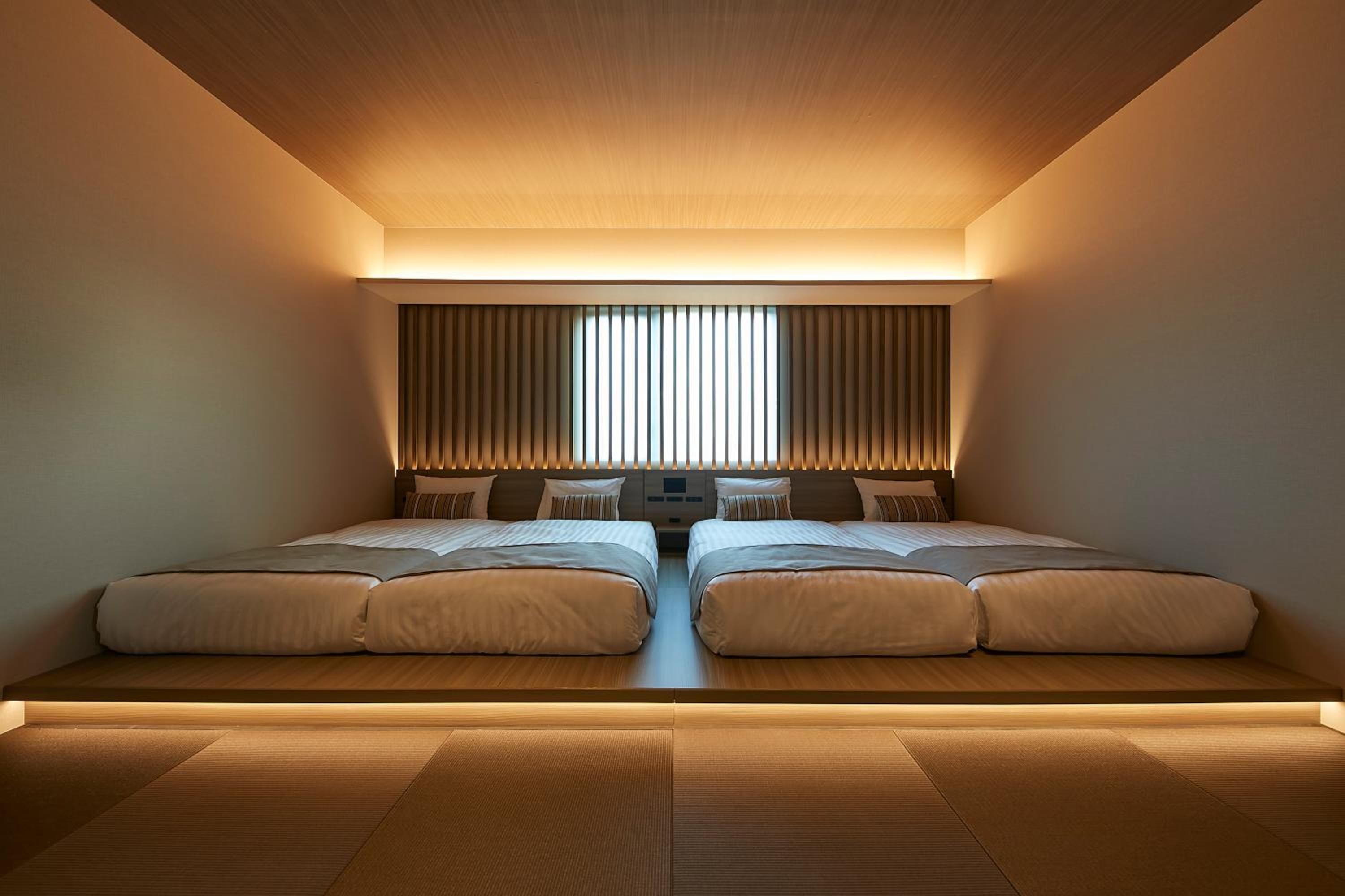 Deluxe Quadruple Room - Photo 4