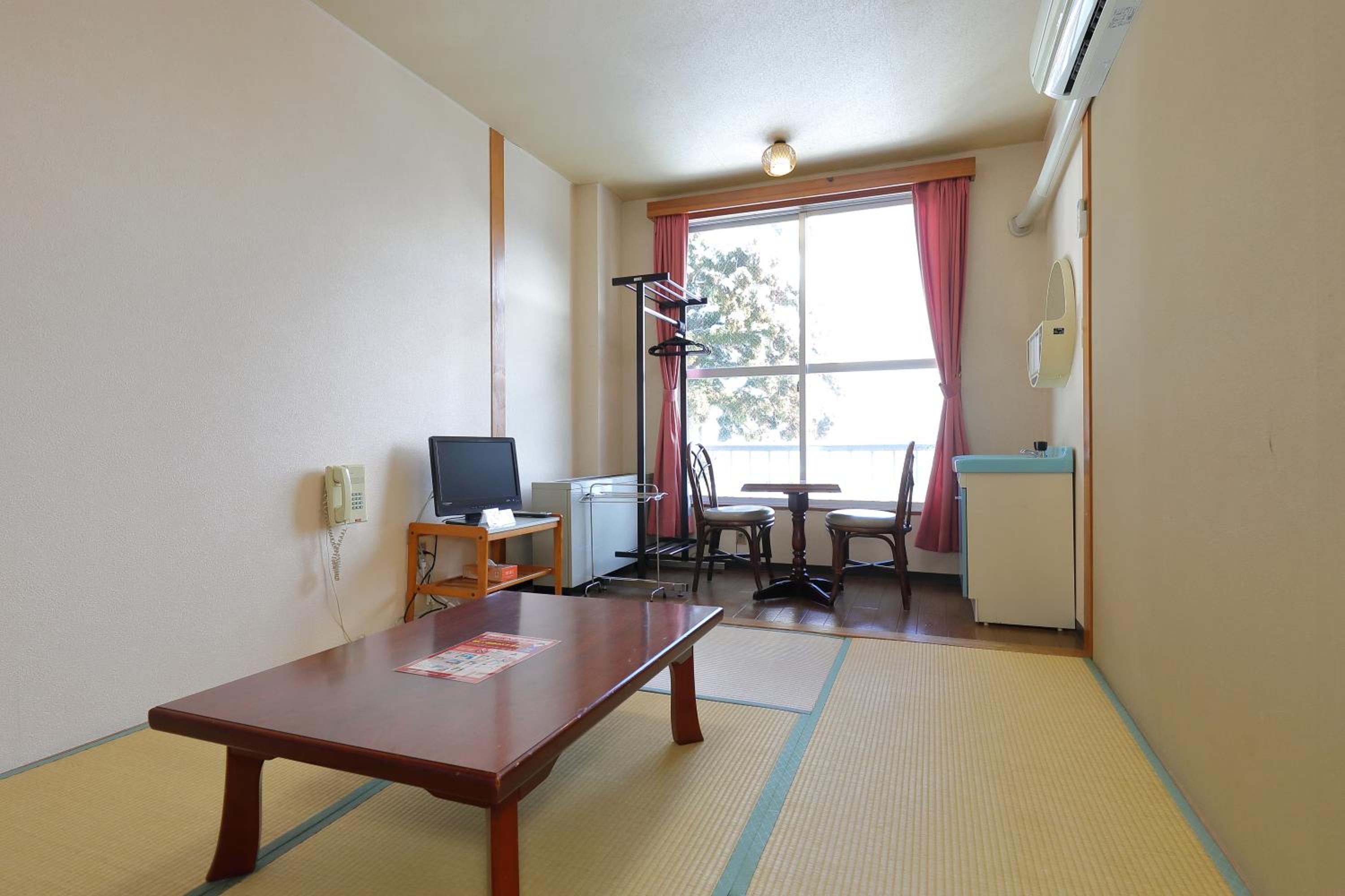 家庭房(共用浴室)