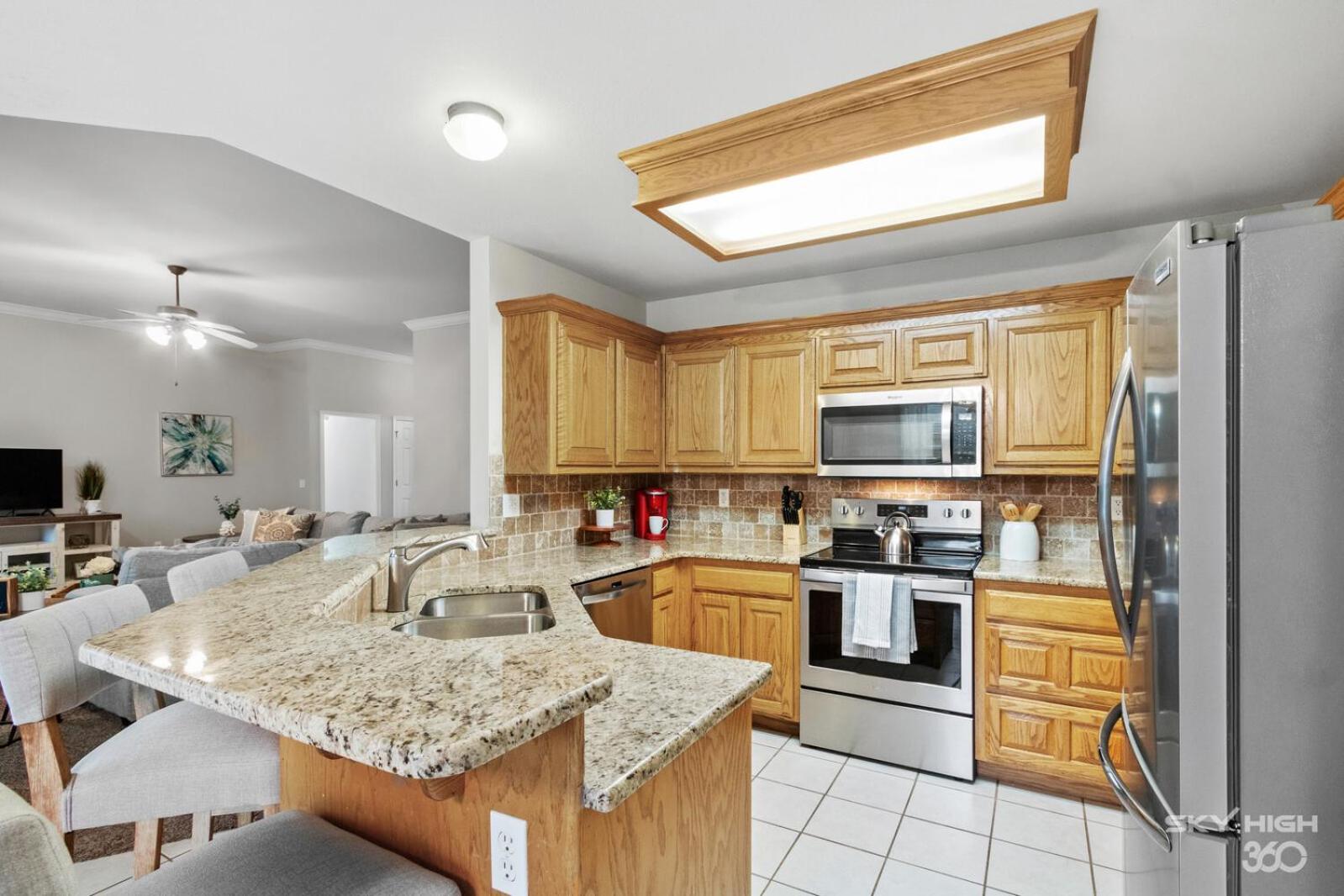 Four-Bedroom House photo 2
